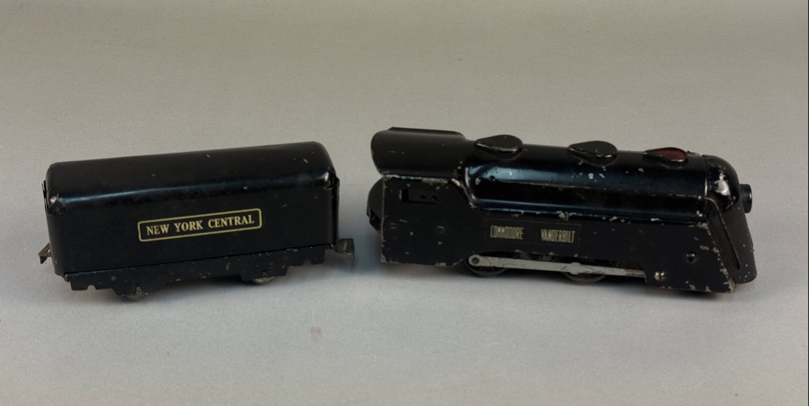 Marx Commodore Vanderbilt O Gauge Locomotive & New York Central Tender (1 of 13)