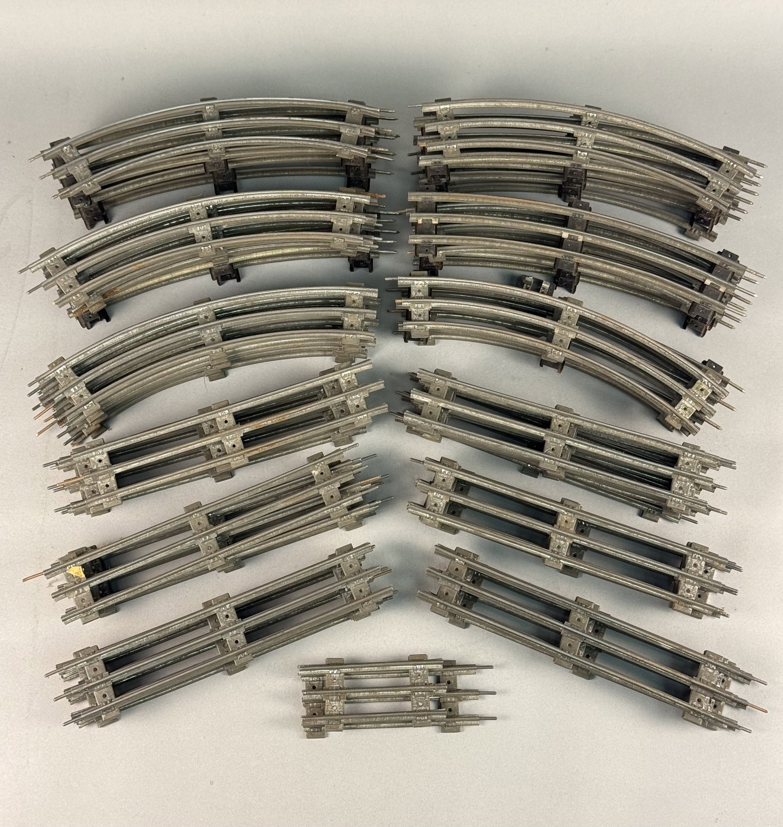 Vintage O-Gauge 3-Rail Tubular Model Train Track (1 of 4)