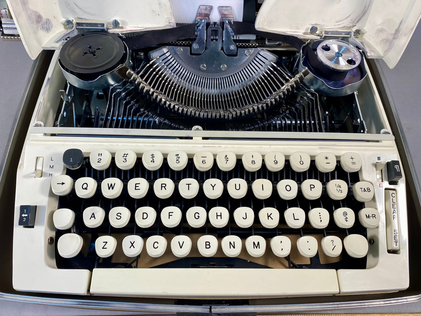 Sears Citation 2 Portable Manual Typewriter - 3