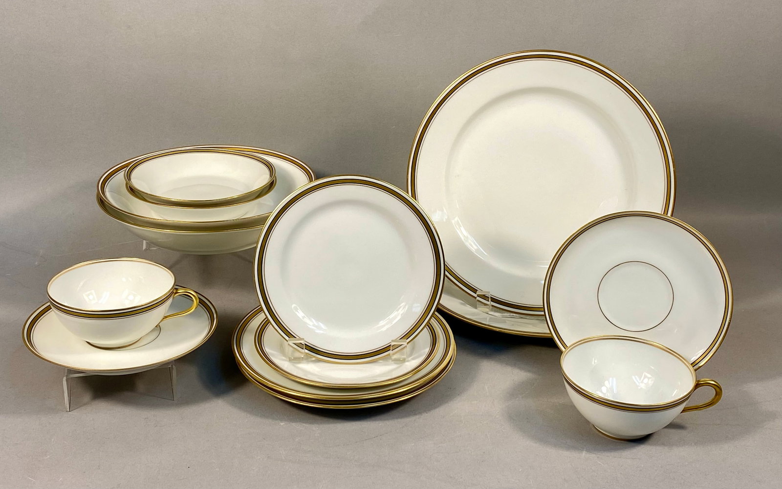 14 Piece Set of Old Abbey Limoges Porcelain Dinnerware with Haviland and Co. Blanks (1 of 14)