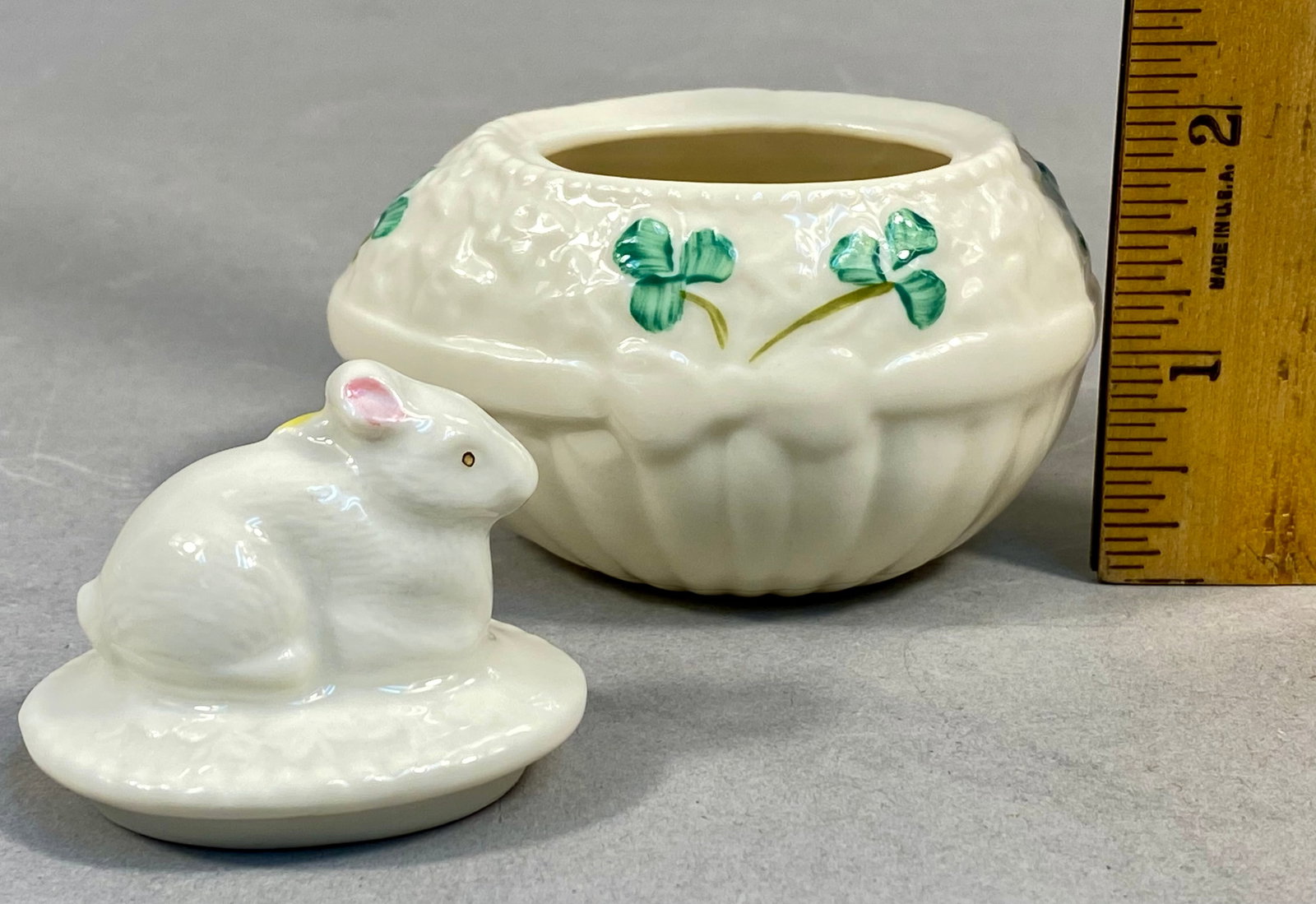 Two Belleek Shamrock Pattern Lidded Egg Boxes - 3
