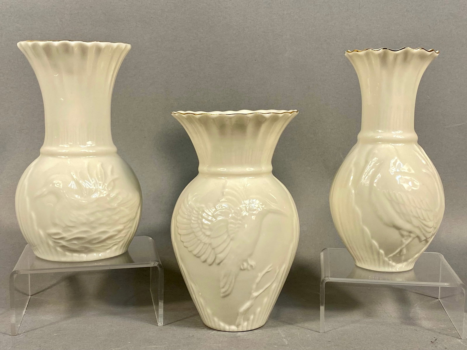 Three Belleek Ireland Collectors Society Miniature Bird Vases (1 of 7)