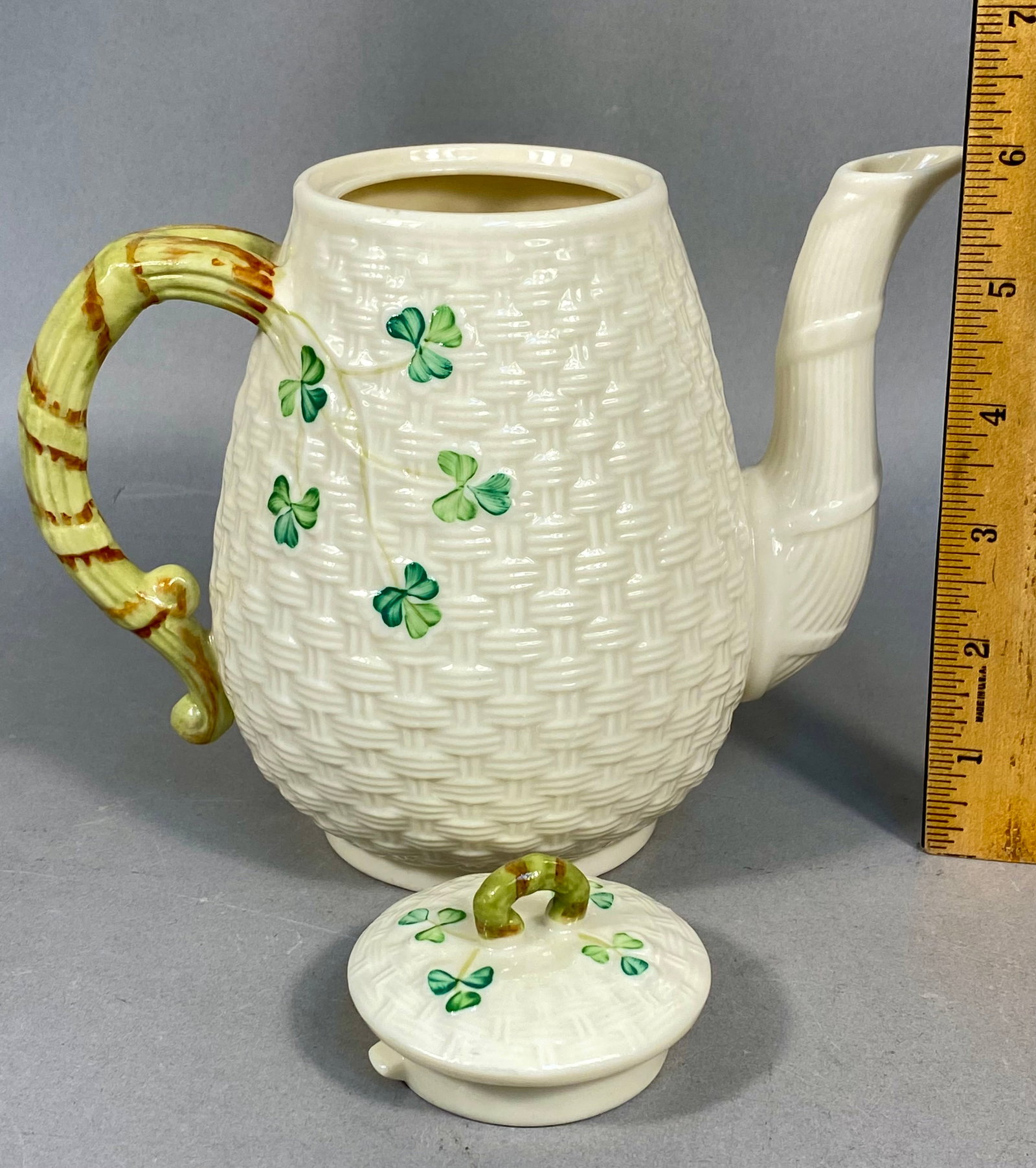 Irish Belleek Shamrock Pattern Porcelain Tableware - 10