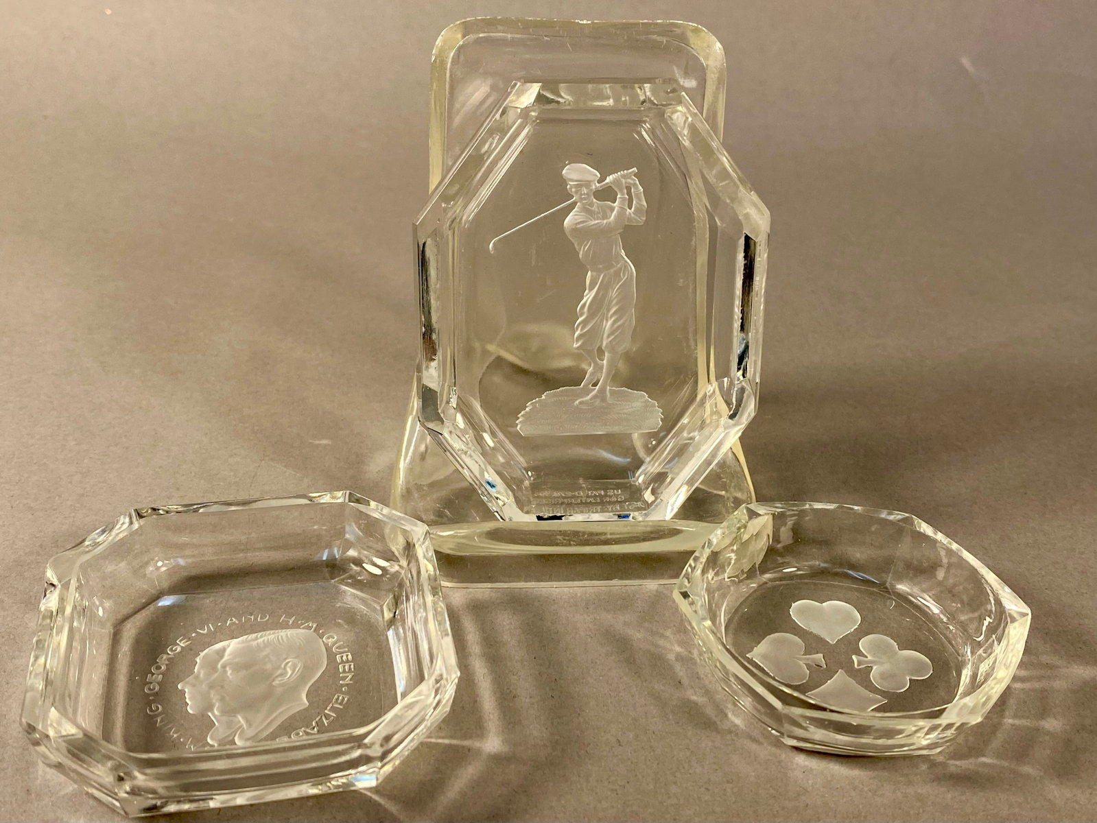 Three Art Deco Style Glass Intaglio Trays Incl Gem Enterprises Golfer (1 of 7)