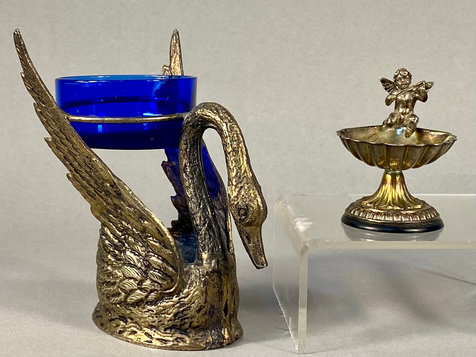 Two Decorative Metal Salt Cellars (1 of 7)