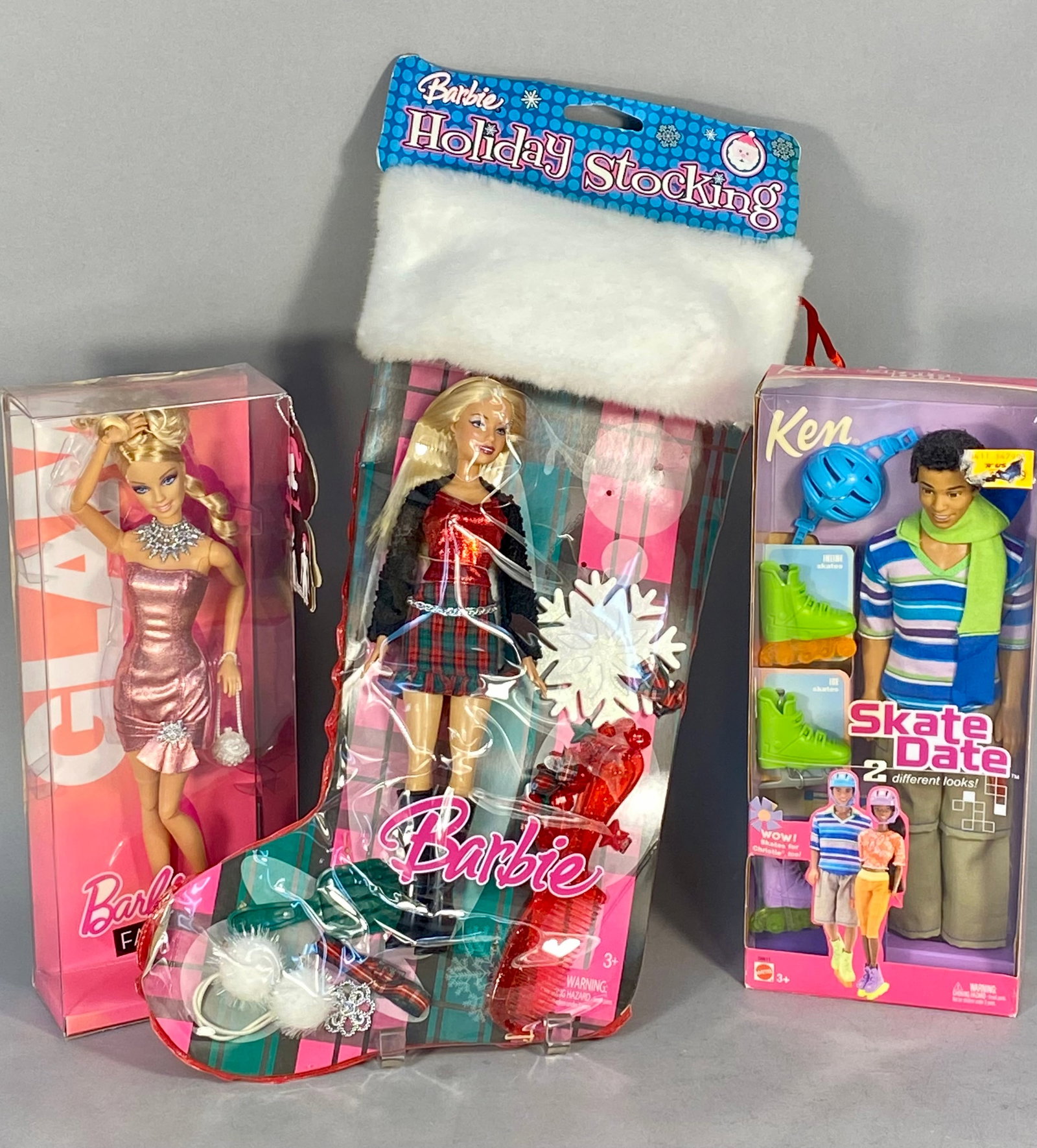 Mattel Barbie & Ken Dolls InHoliday Stocking, Fashionistas Swappin Styles Glam (1 of 10)