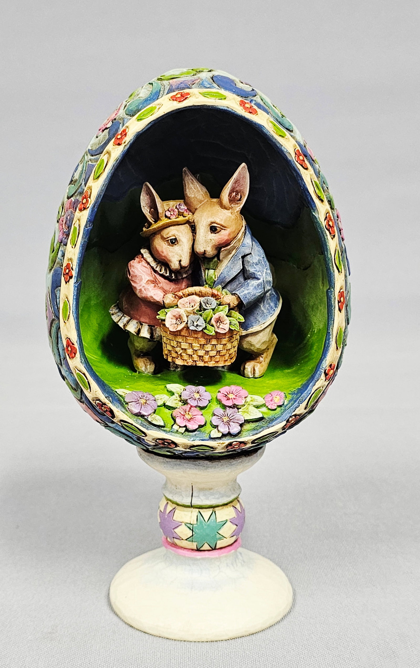 Jim Shore Display of Affection Egg with Bunnies Figurine (1 of 9)