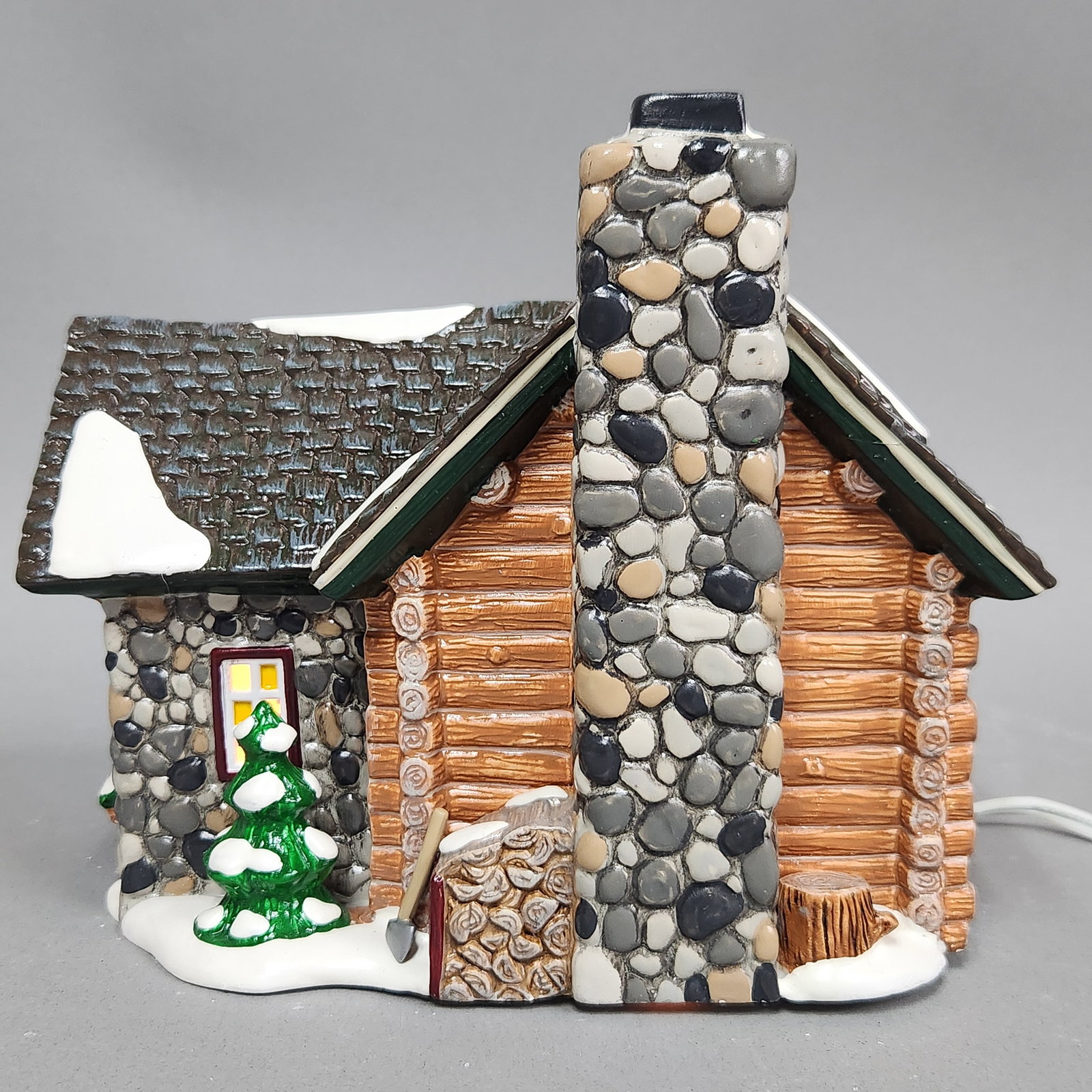Dept 56 Cedar Point Cabin - 3