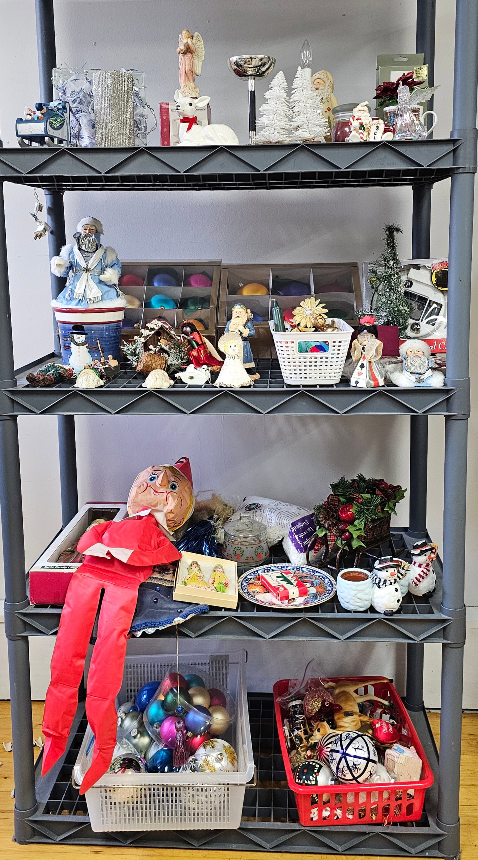 Holiday Collectibles Inc Figurines & Glass Ornaments (1 of 10)