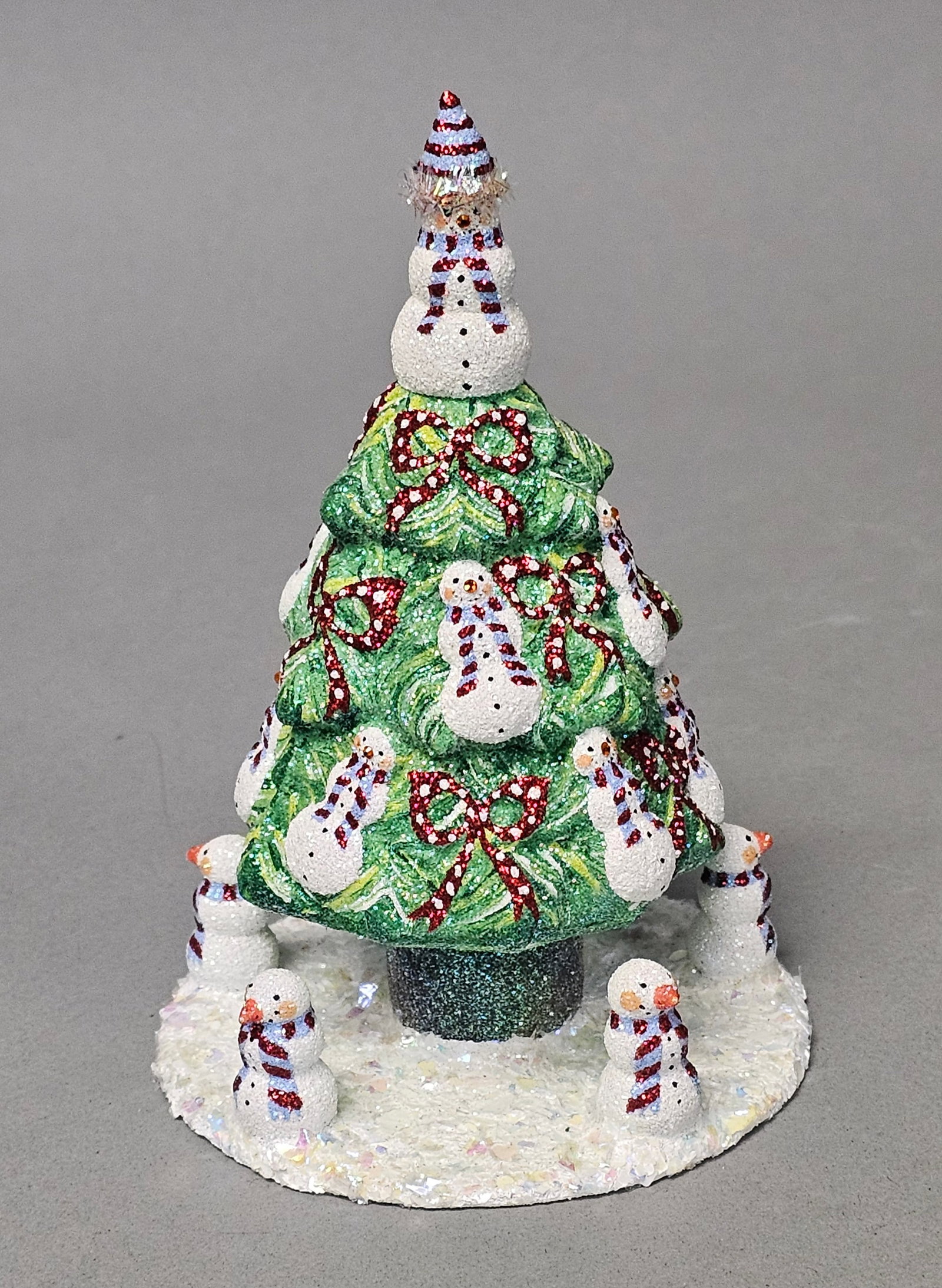 Patricia Breen Snowman Topiary (1 of 8)