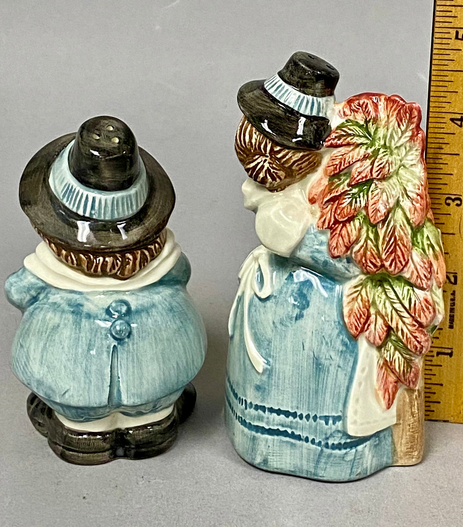 Fitz and Floyd Pilgrims Progress Pattern Platter and Shaker Set - 3