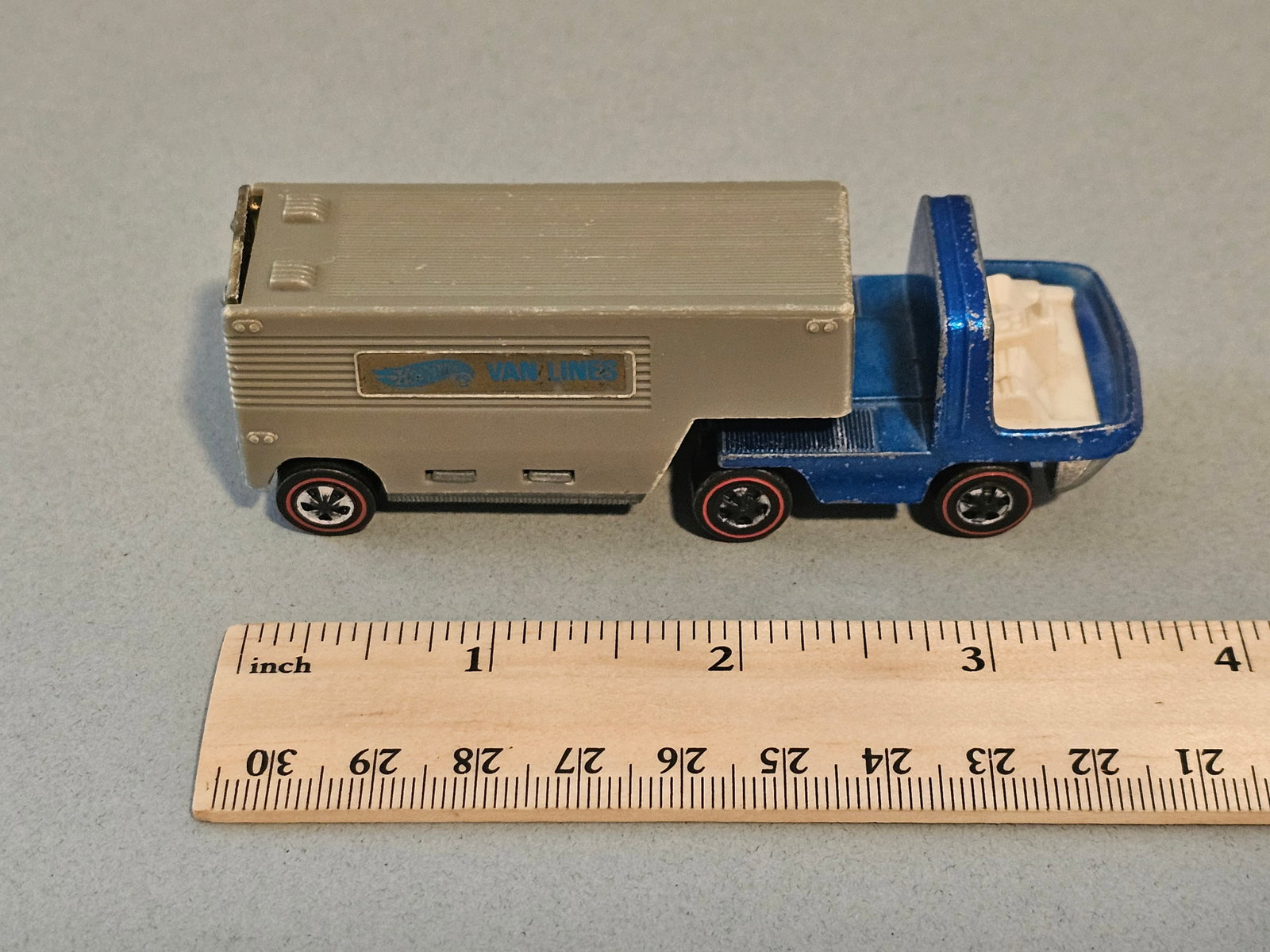 Hot Wheels Redline Moving Van - 2