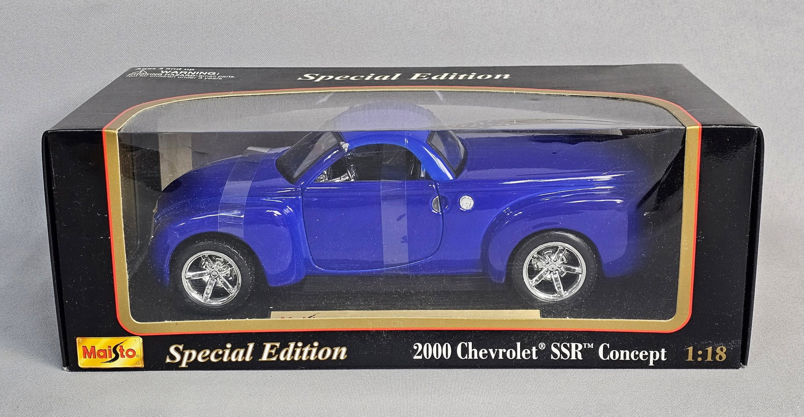 Maisto 2000 Chevrolet SSR Concept: Maisto Special Edition model vehicle of the 2000 Chevrolet SSR Concept. This model is constructed from die-cast metal with various plastic components and is finished in blue paint with chrome-finished
