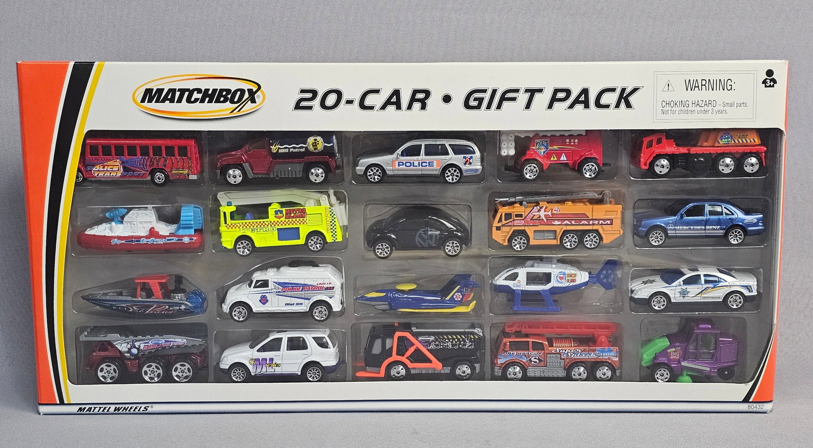 Matchbox Hero City Vehicle Set: Matchbox 20-car gift pack from the Hero City series, manufactured by Mattel. This set features an assortment of 20 vehicles constructed from die-cast metal with plastic chassis and accessory parts. Ea