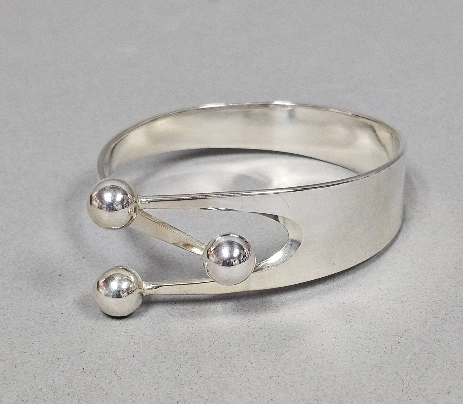 Anna Greta Eker Sterling Sphere Bracelet 49.4 Grams (1 of 9)