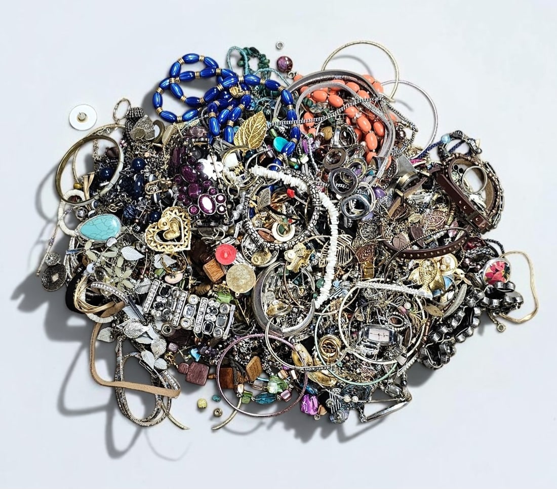 Costume Jewelry Grab Bag 9lbs+: A large and diverse collection of mixed costume jewelry and jewelry craft components. Great for resellers and crafters. Items not inspected.