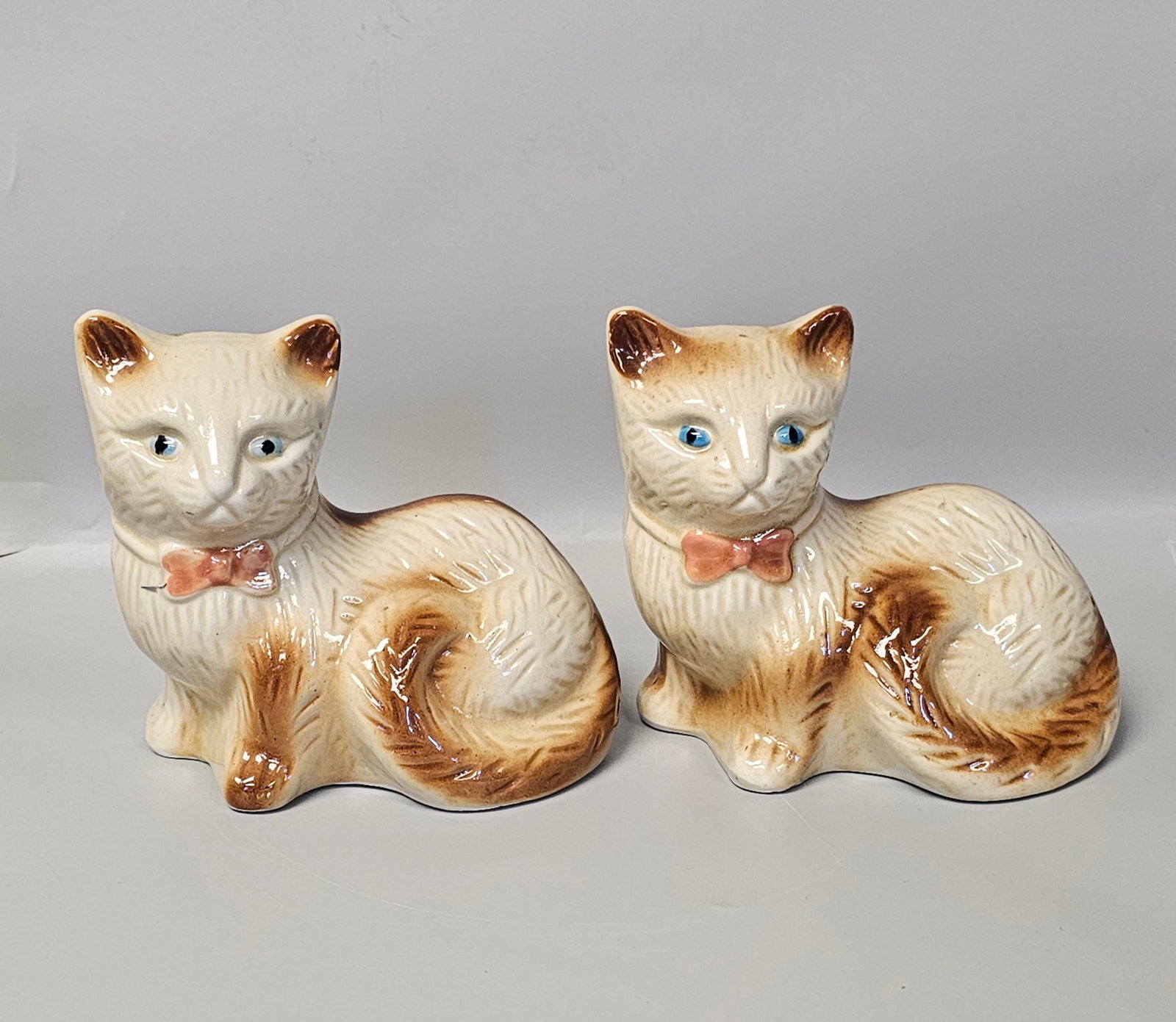 Pair of Vintage Brazilian Ceramic Cat Figurines (1 of 9)