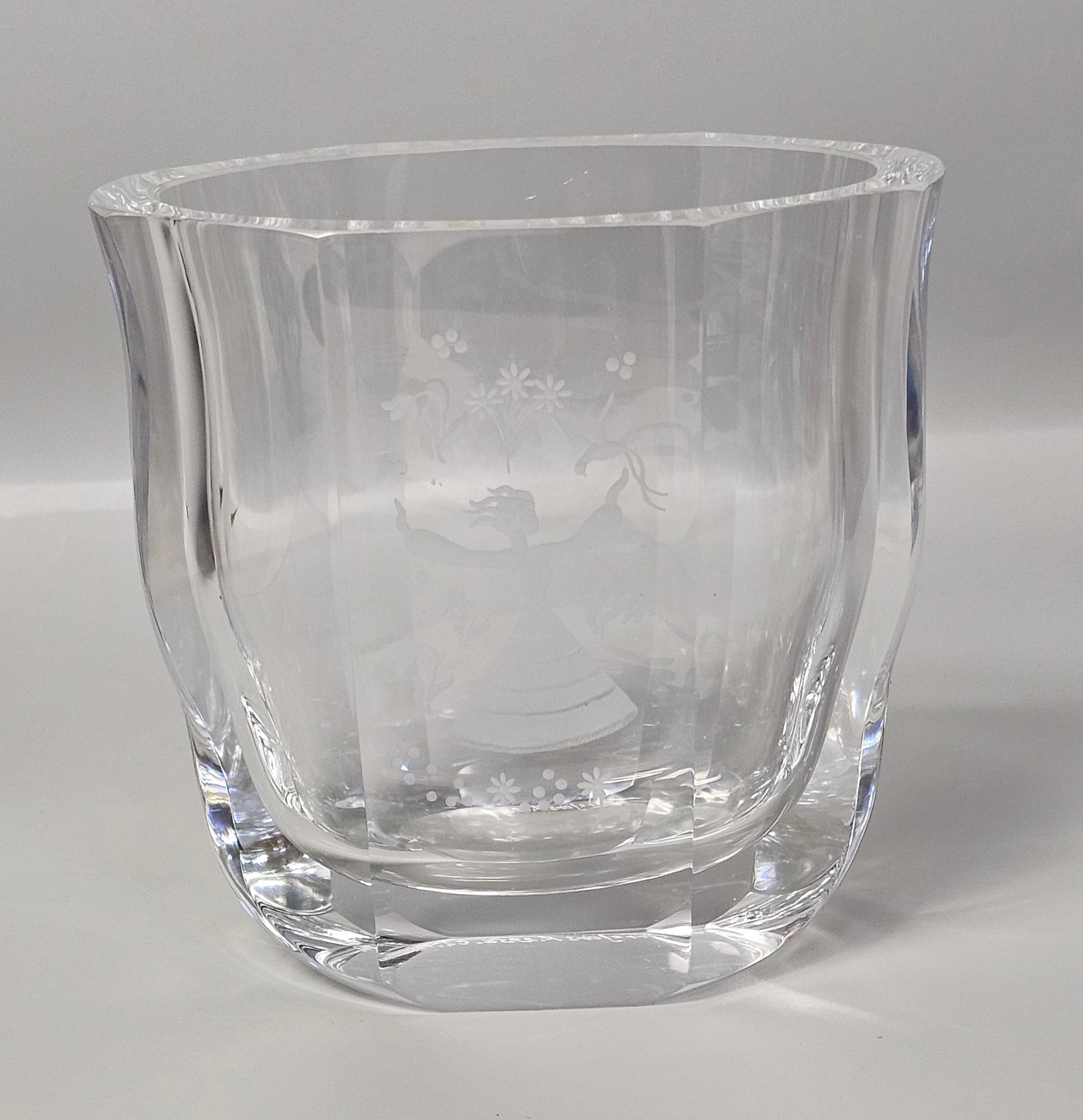 Orrefors Nils Landberg Engraved Crystal Vase (1 of 7)