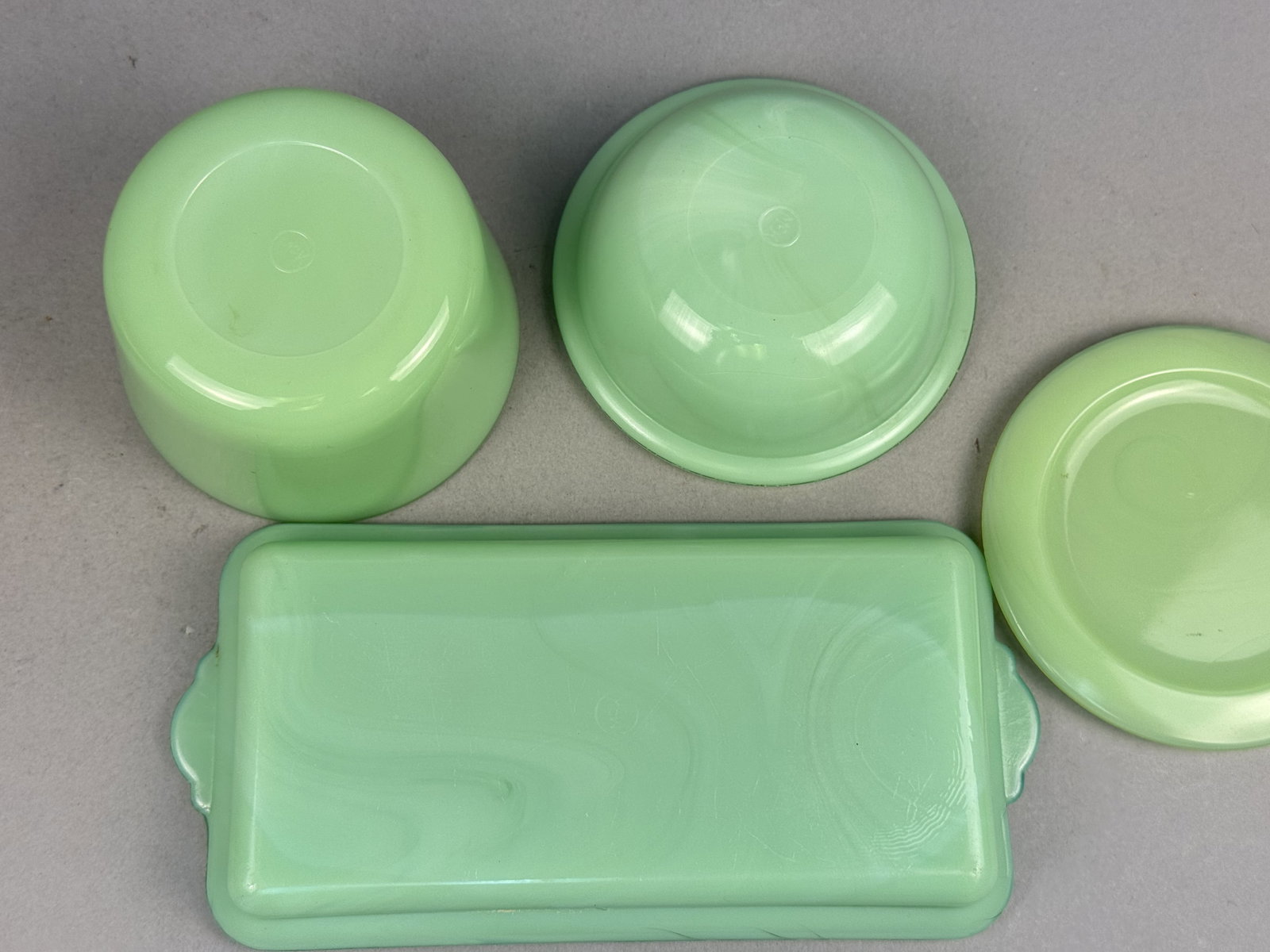 McKee Jadeite Uranium Glass Kitchenware - 3