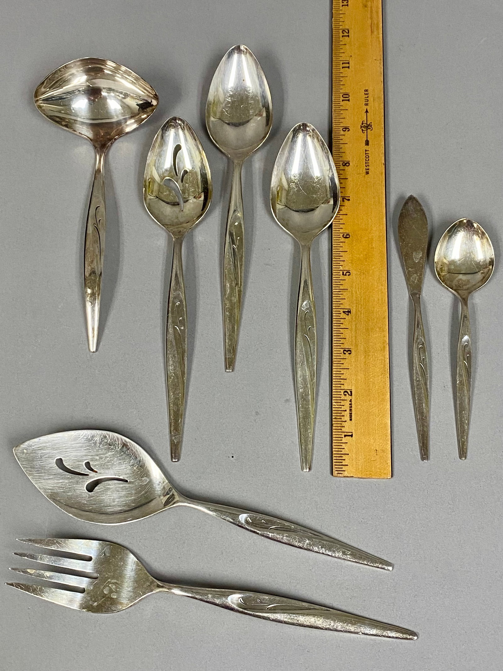 Oneida Community Flight Pattern Silverplate Flatware - 6