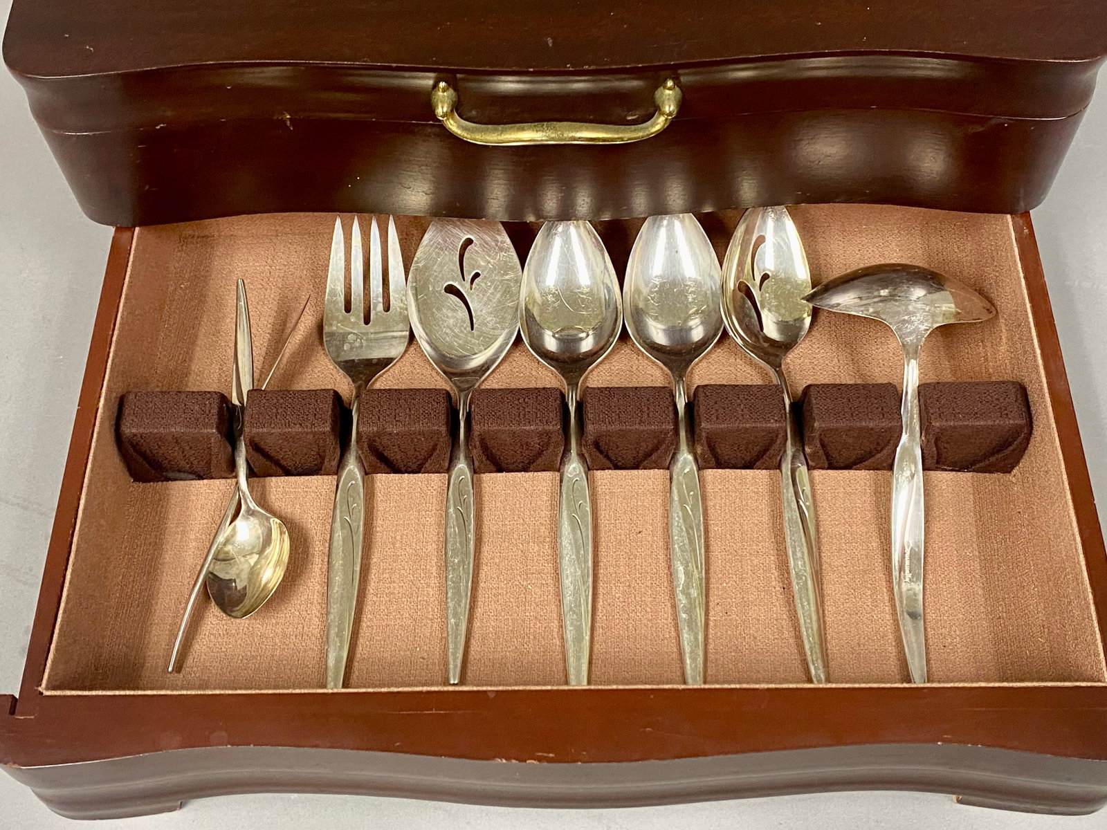 Oneida Community Flight Pattern Silverplate Flatware - 7