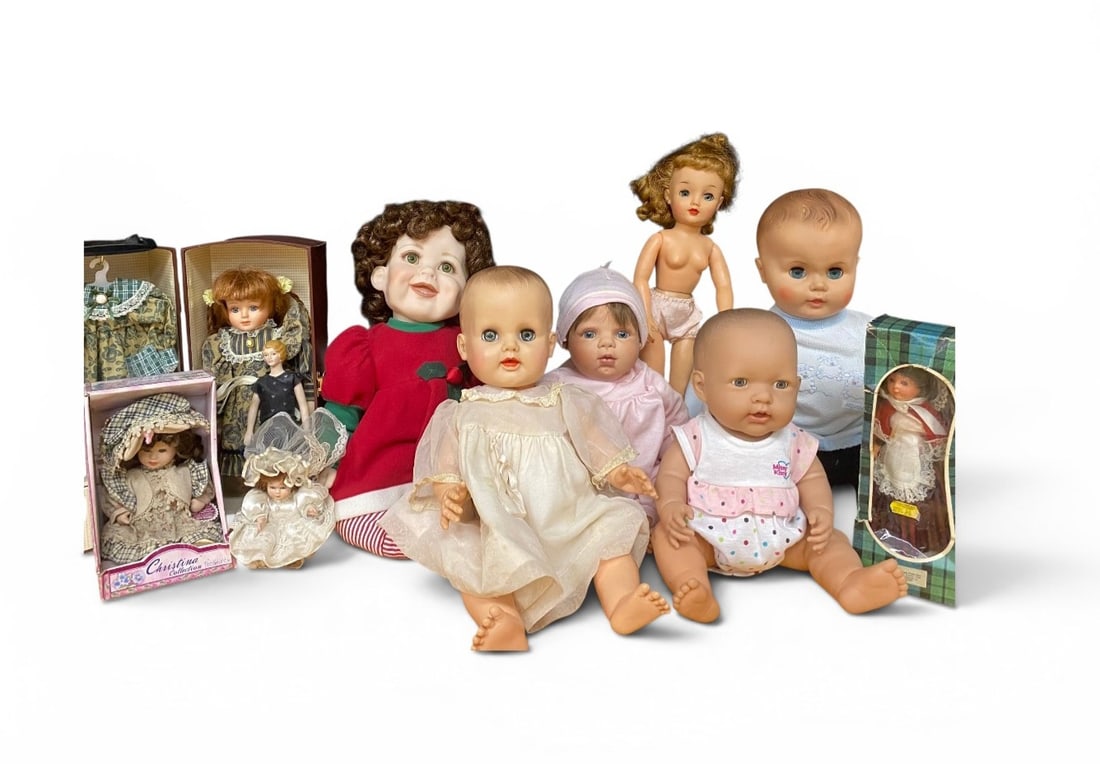 11 Collectible Dolls (1 of 13)