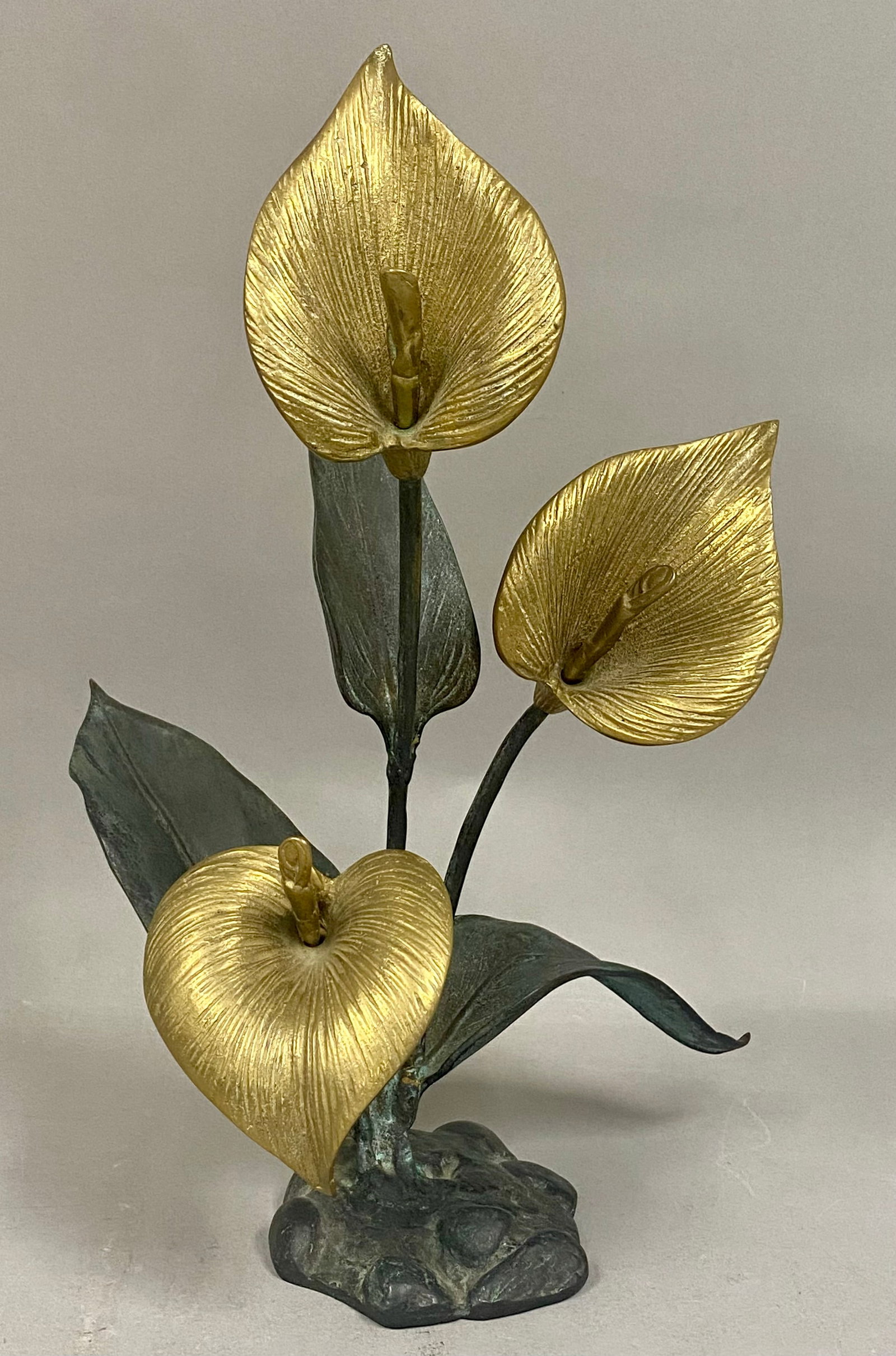 Two-Tone Calla Lily Sculpture (1 of 6)