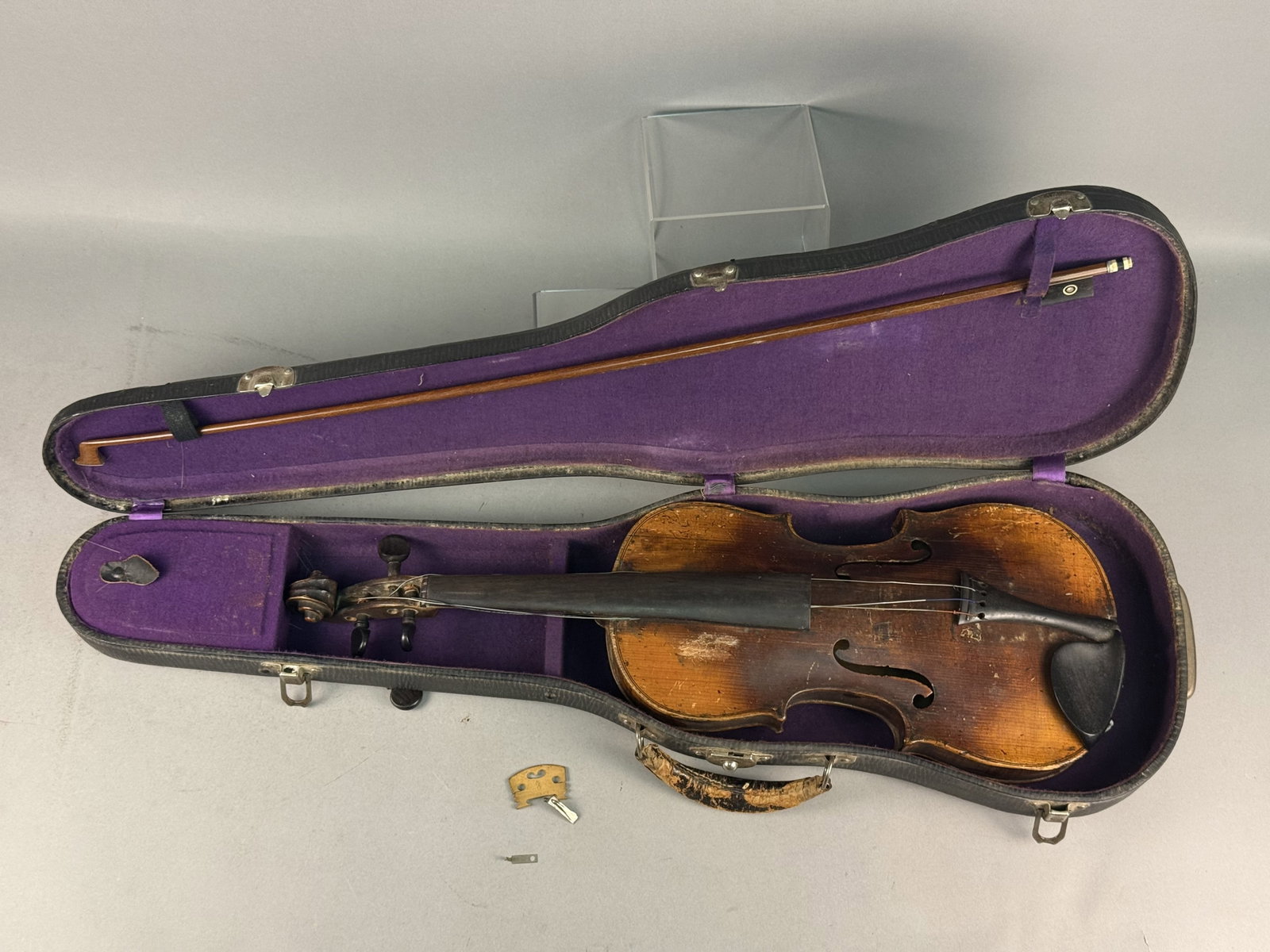 Vintage Full-Size Violin and Bow (1 of 14)