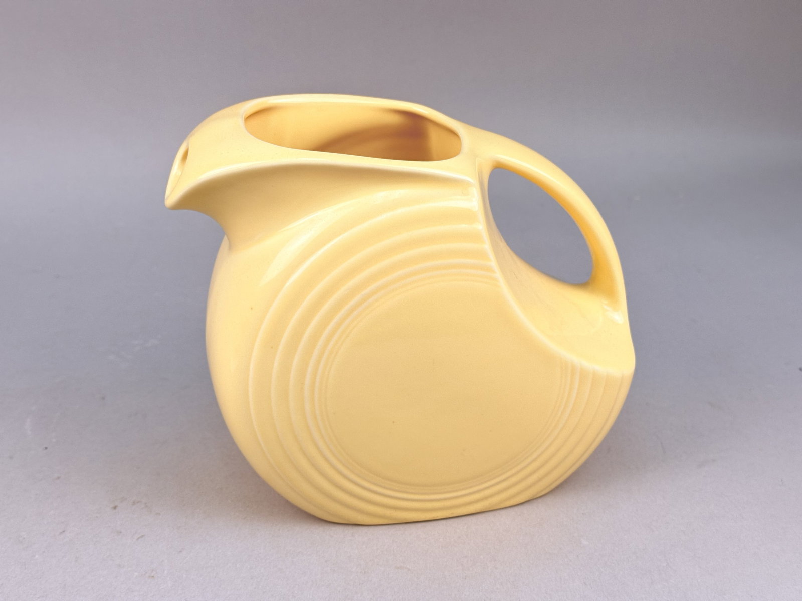 Homer Laughlin Fiesta Yellow Disk Pitcher (1 of 6)