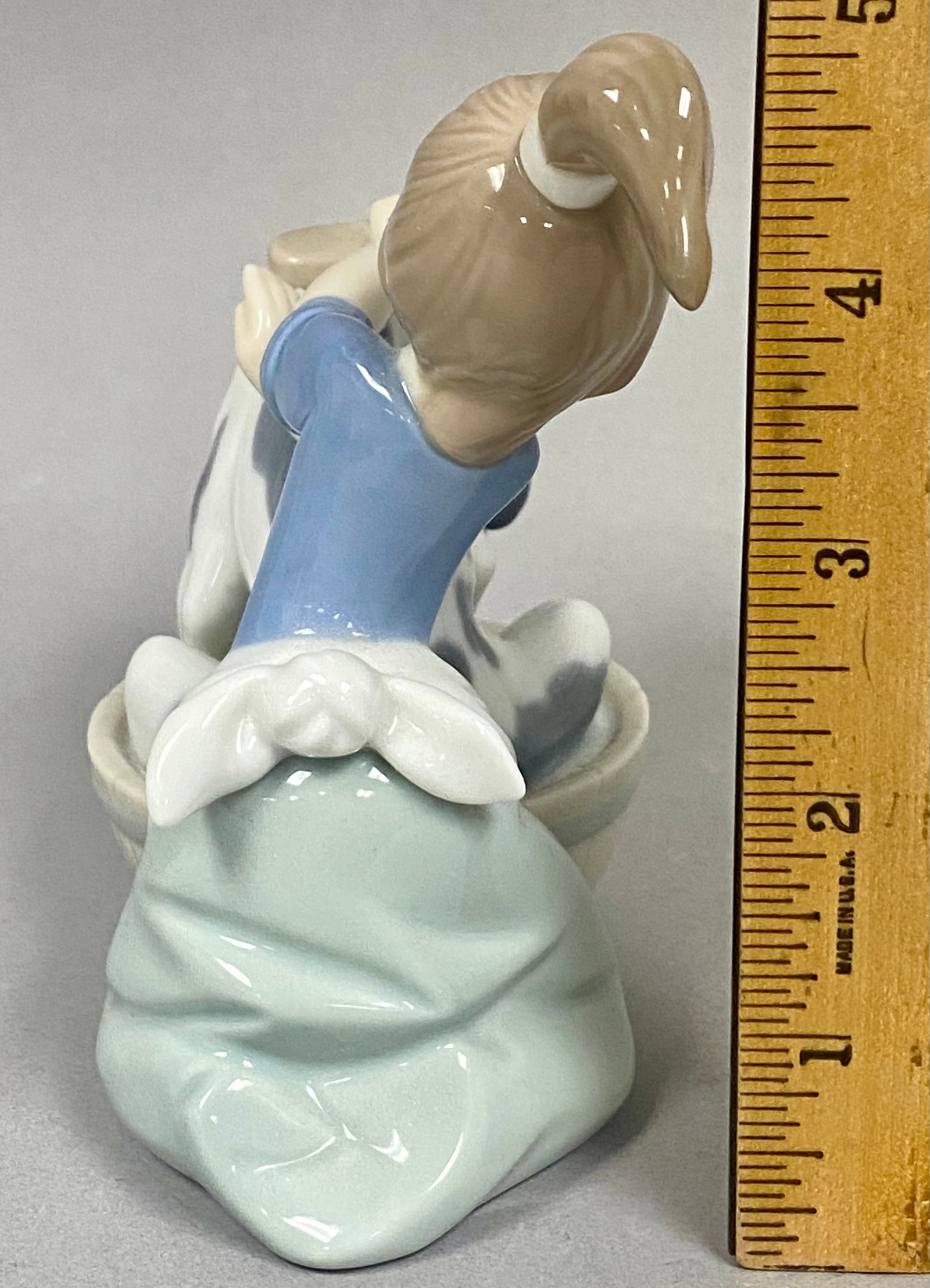 Lladro Bashful Bather, Number 5455 - 3