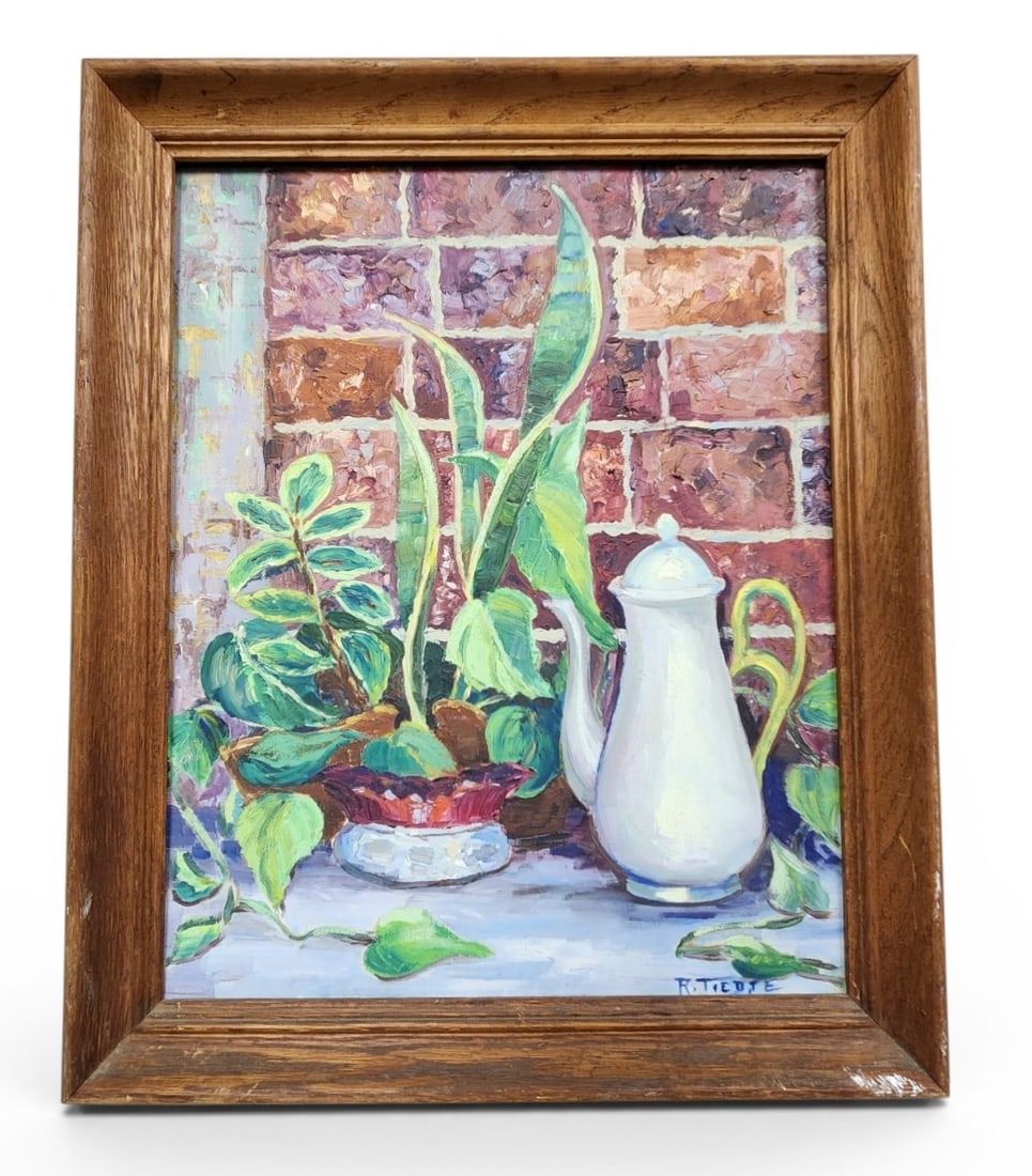 R. Tiedte Still Life Oil on Canvas: This impressionistic still-life oil painting on canvas. It is signed in the lower right corner R. TIEDTE. The reverse features the name Tiedte handwritten in pencil on the backing board. Framed