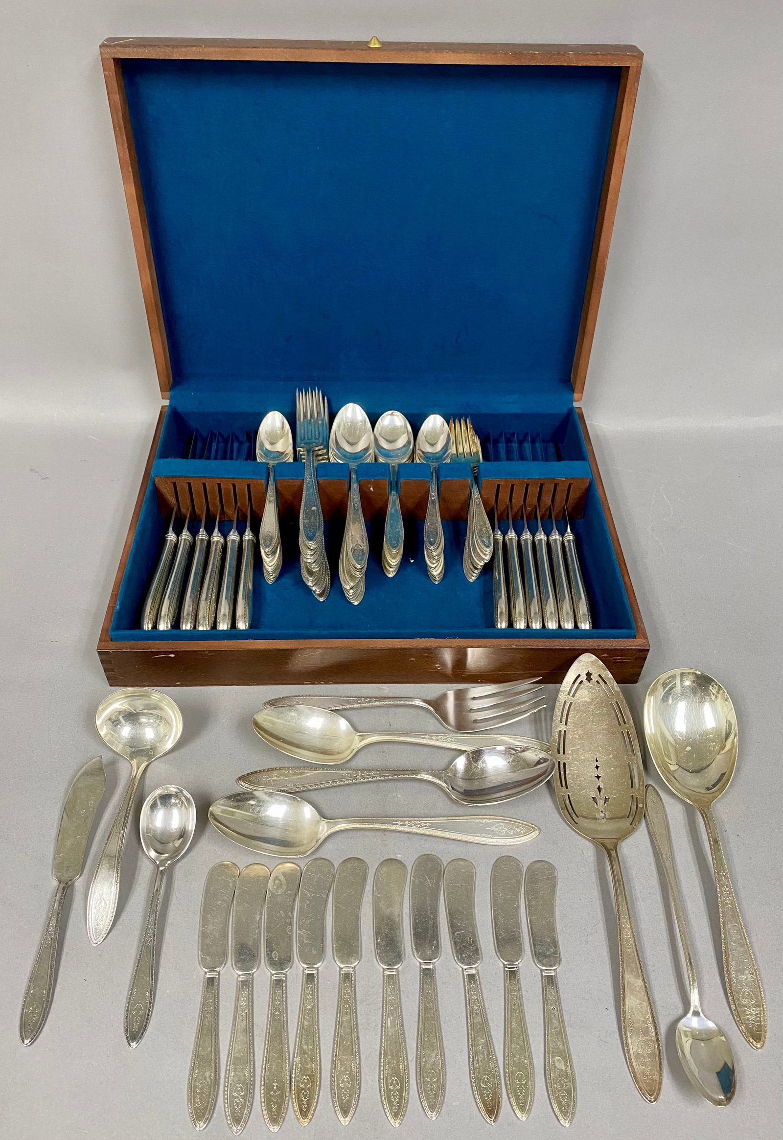 94-Piece 1847 Rogers Bros Eternally Yours Set (1 of 13)