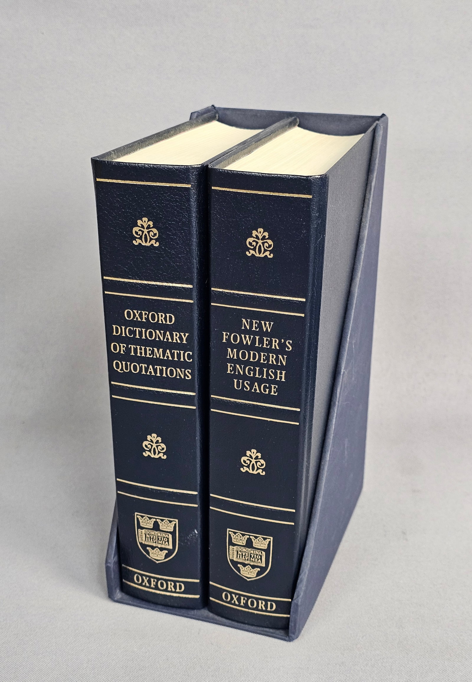Oxford Reference Two-Volume Set 2000 (1 of 7)