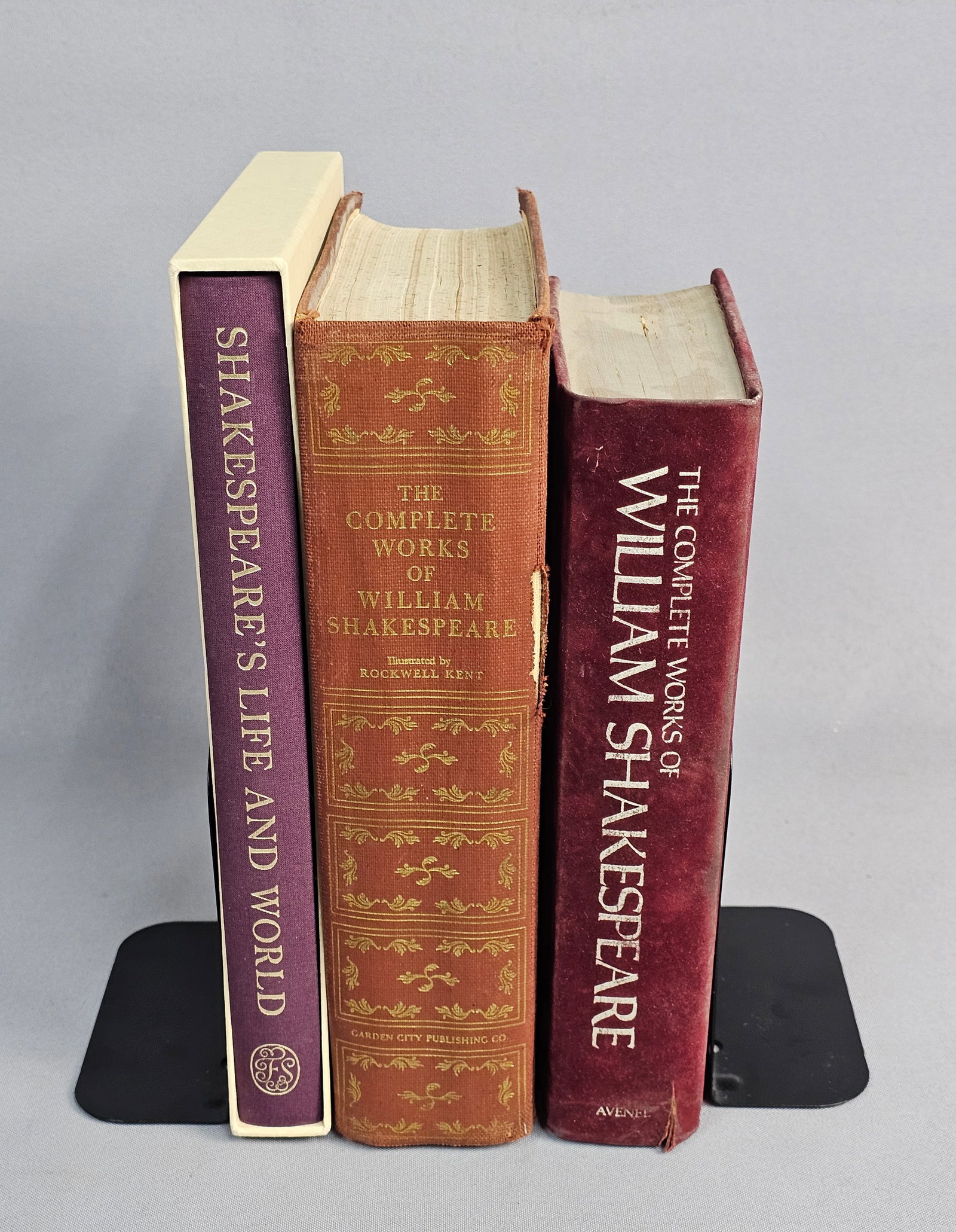 Trio of William Shakespeare Books (1 of 18)