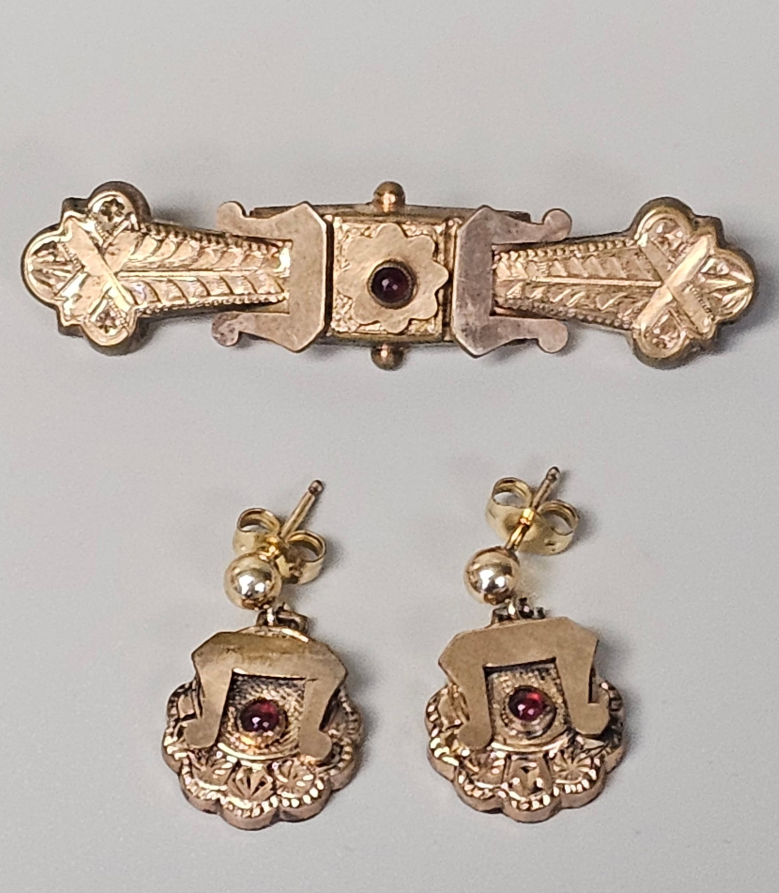 Gold Filled Victorian Garnet Jewelry (1 of 8)
