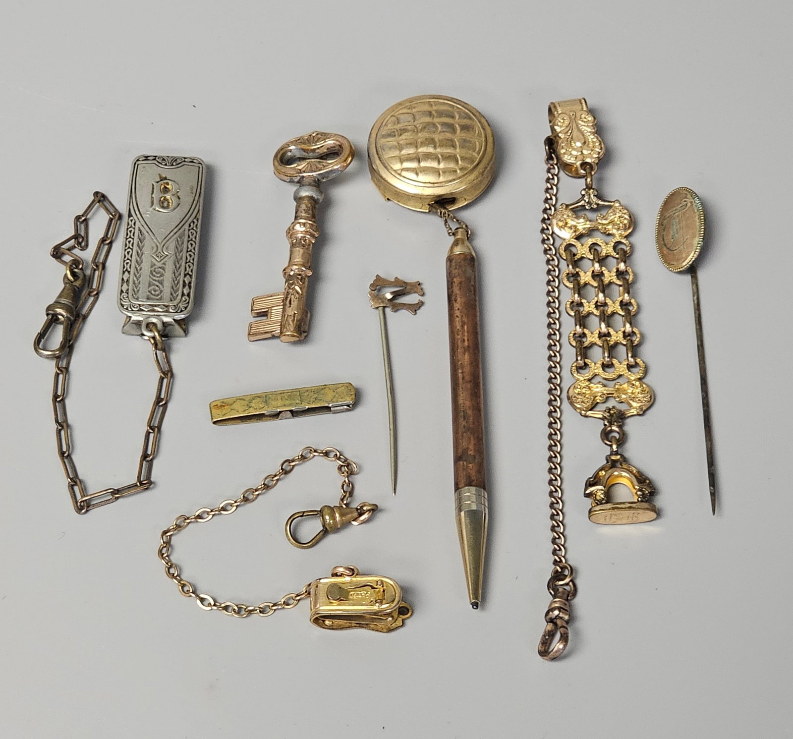 A Collection of Victorian Jewelry Accessories (1 of 8)