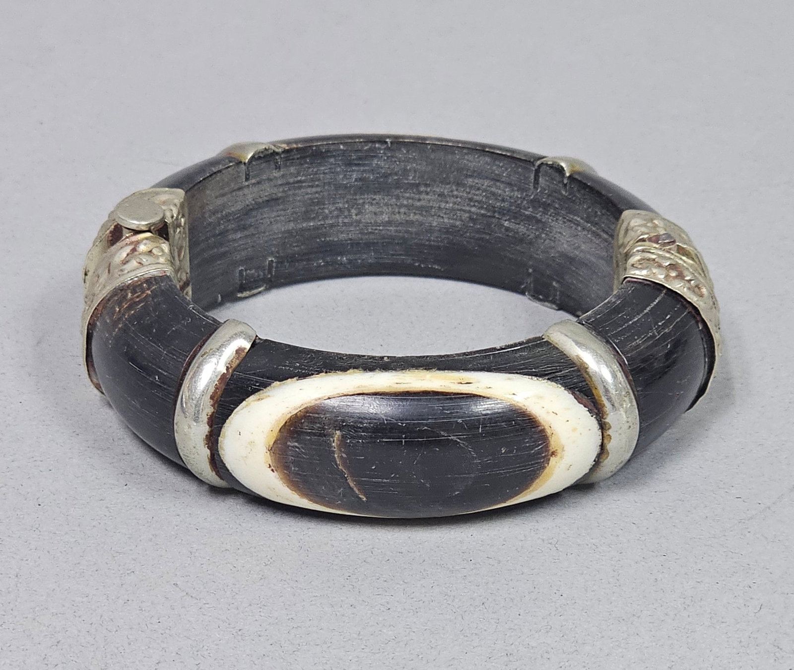 Vintage Horn and Bone Bangle (1 of 8)