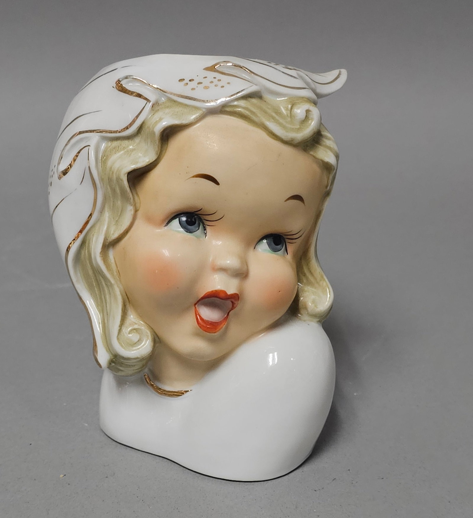 Ucagco Ceramic Girl Head Vase (1 of 7)
