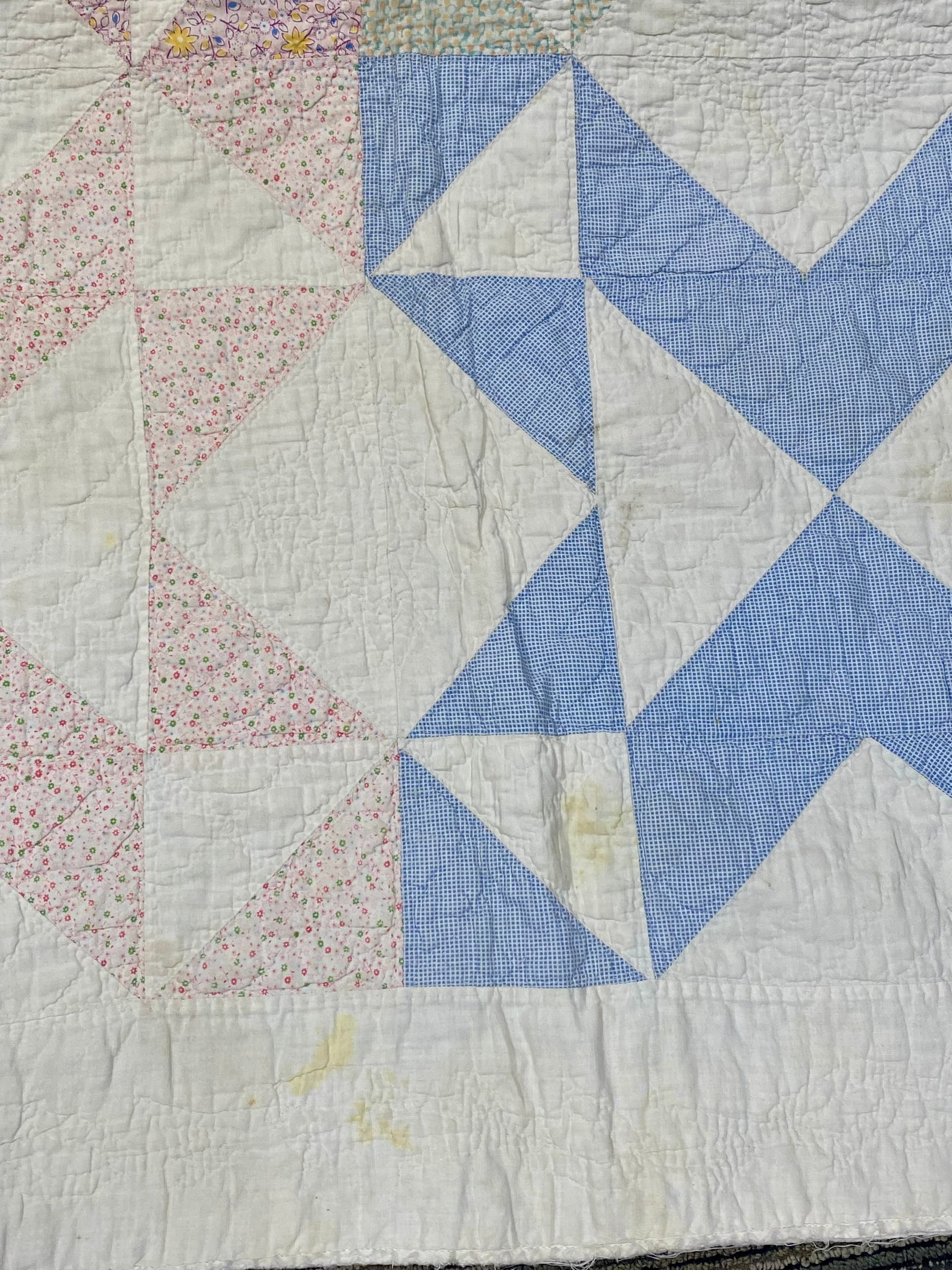 Mid-Century Variable Star Patchwork Quilt - 3
