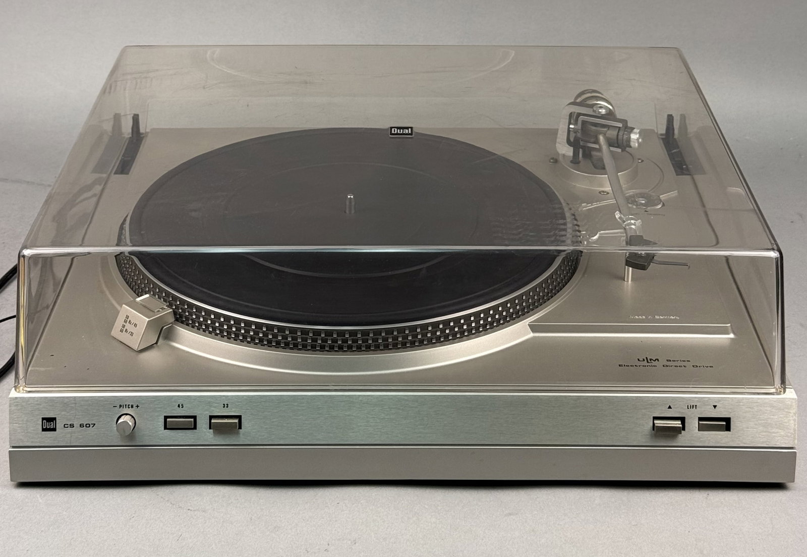 Dual CS 607 Direct-Drive Turntable (1 of 10)