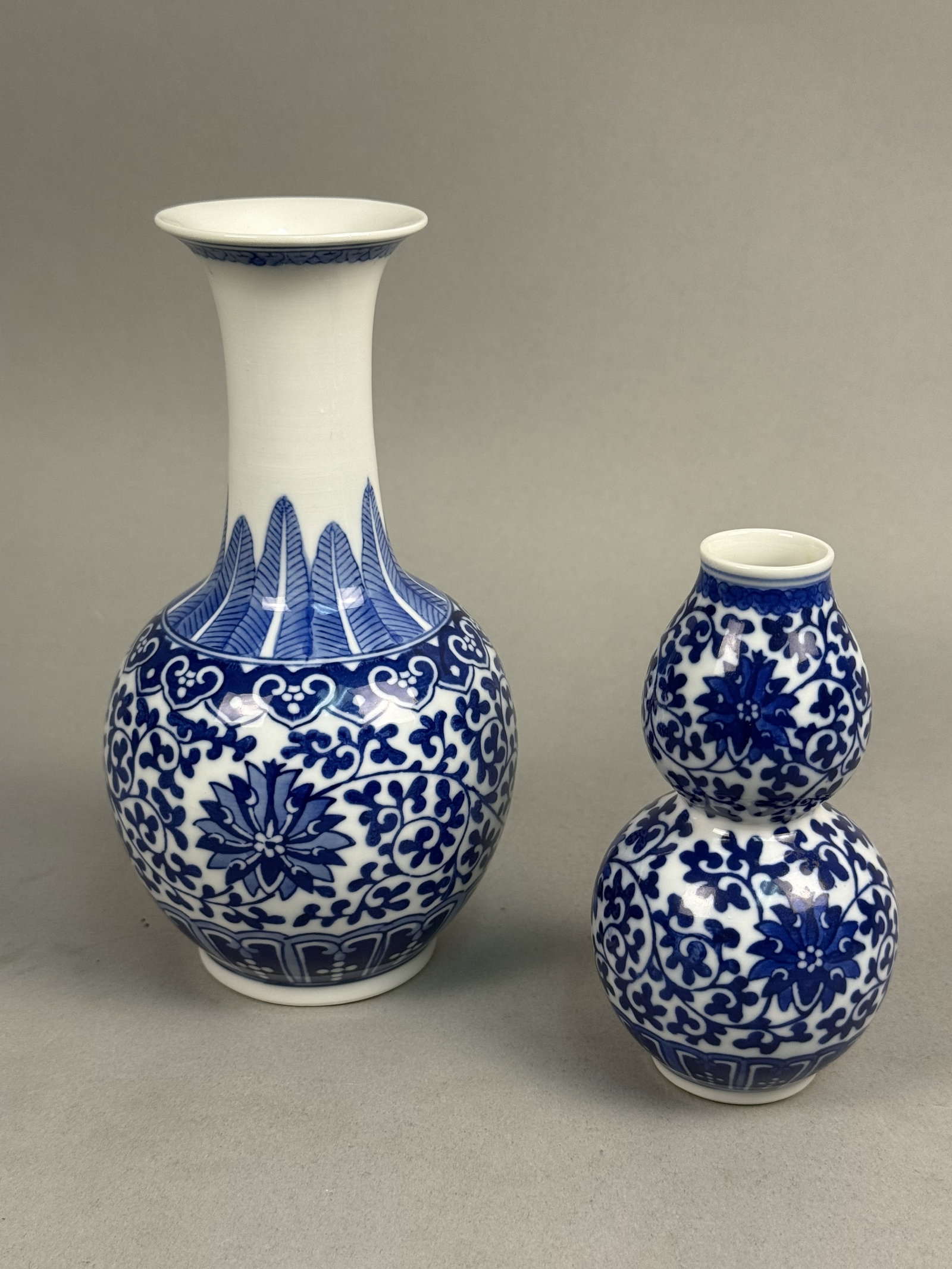 Two Jingdezhen Blue and White Vases (1 of 6)