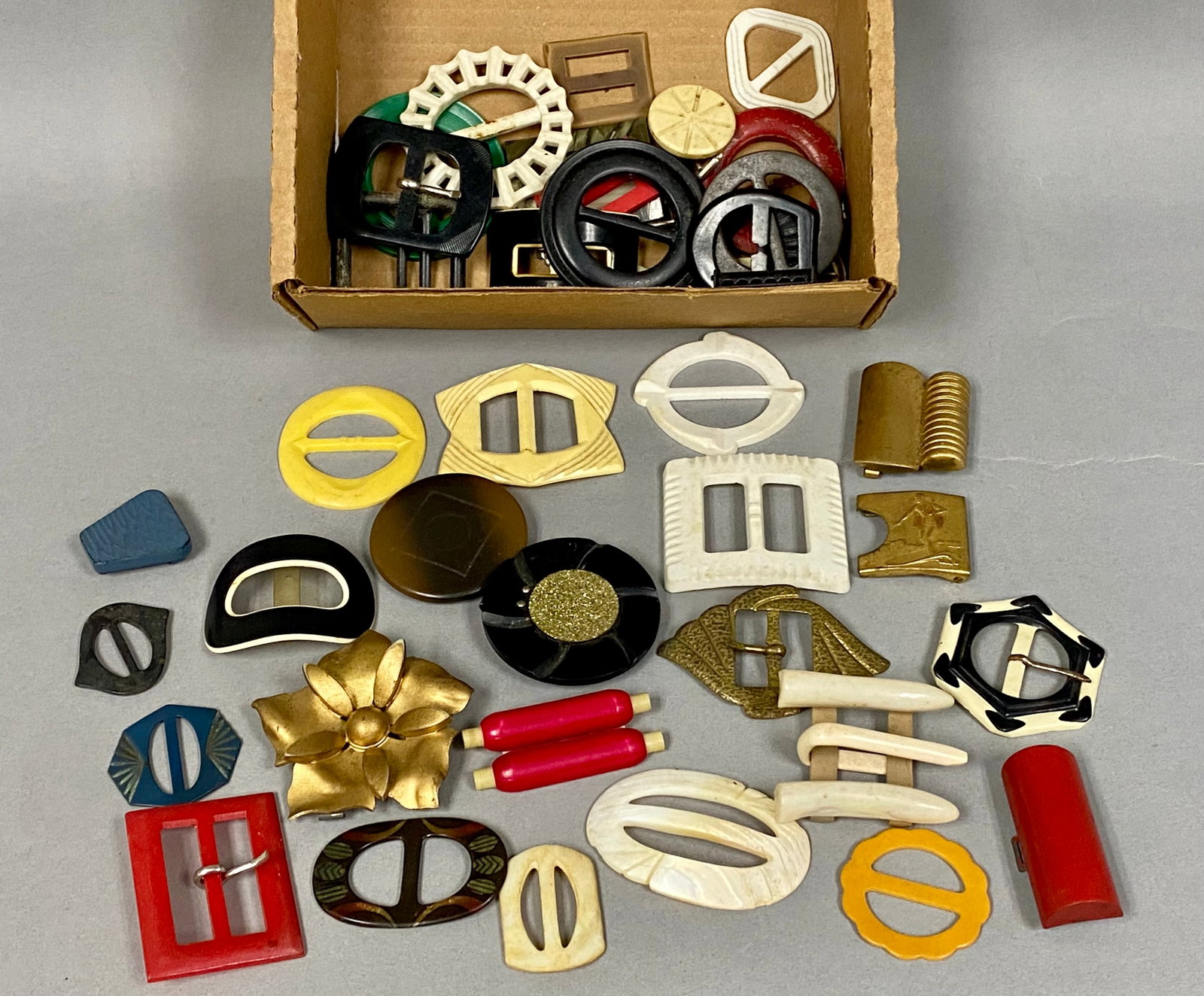 Assortment of Vintage Art Deco Fasteners (1 of 6)