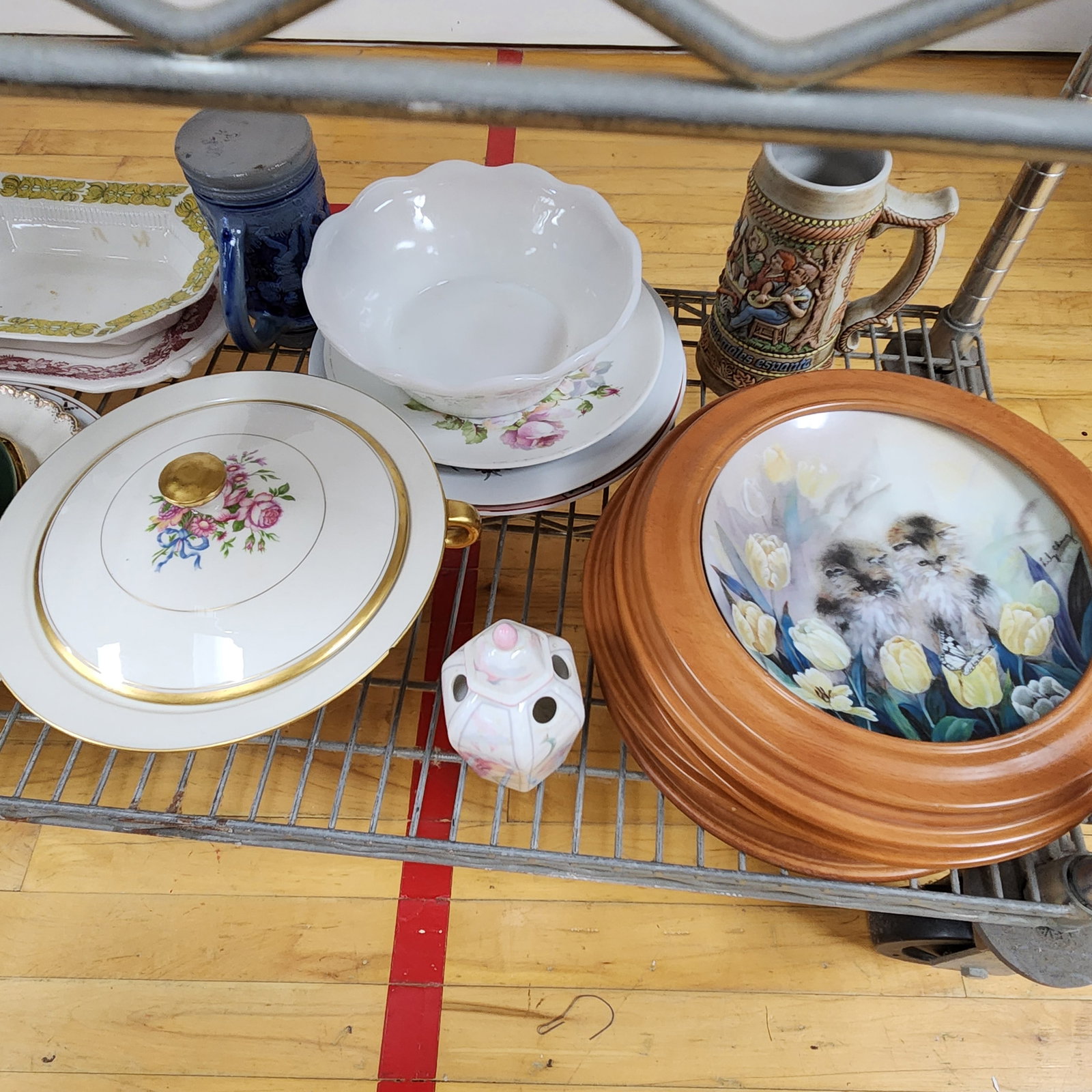Assorted Decorative Housewares #2 - 10