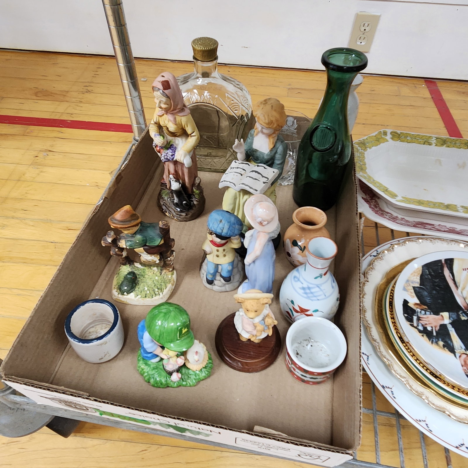 Assorted Decorative Housewares #2 - 8