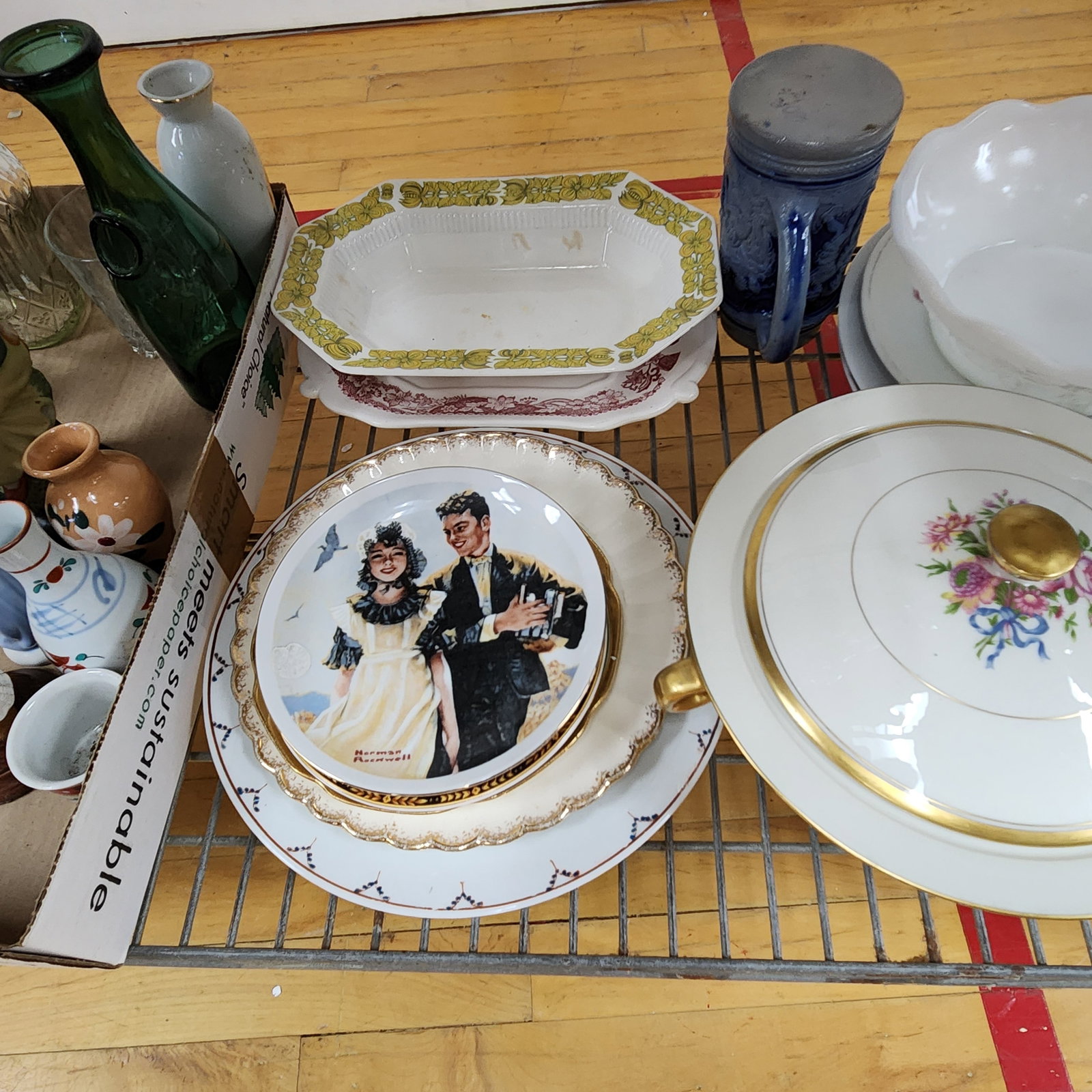 Assorted Decorative Housewares #2 - 9
