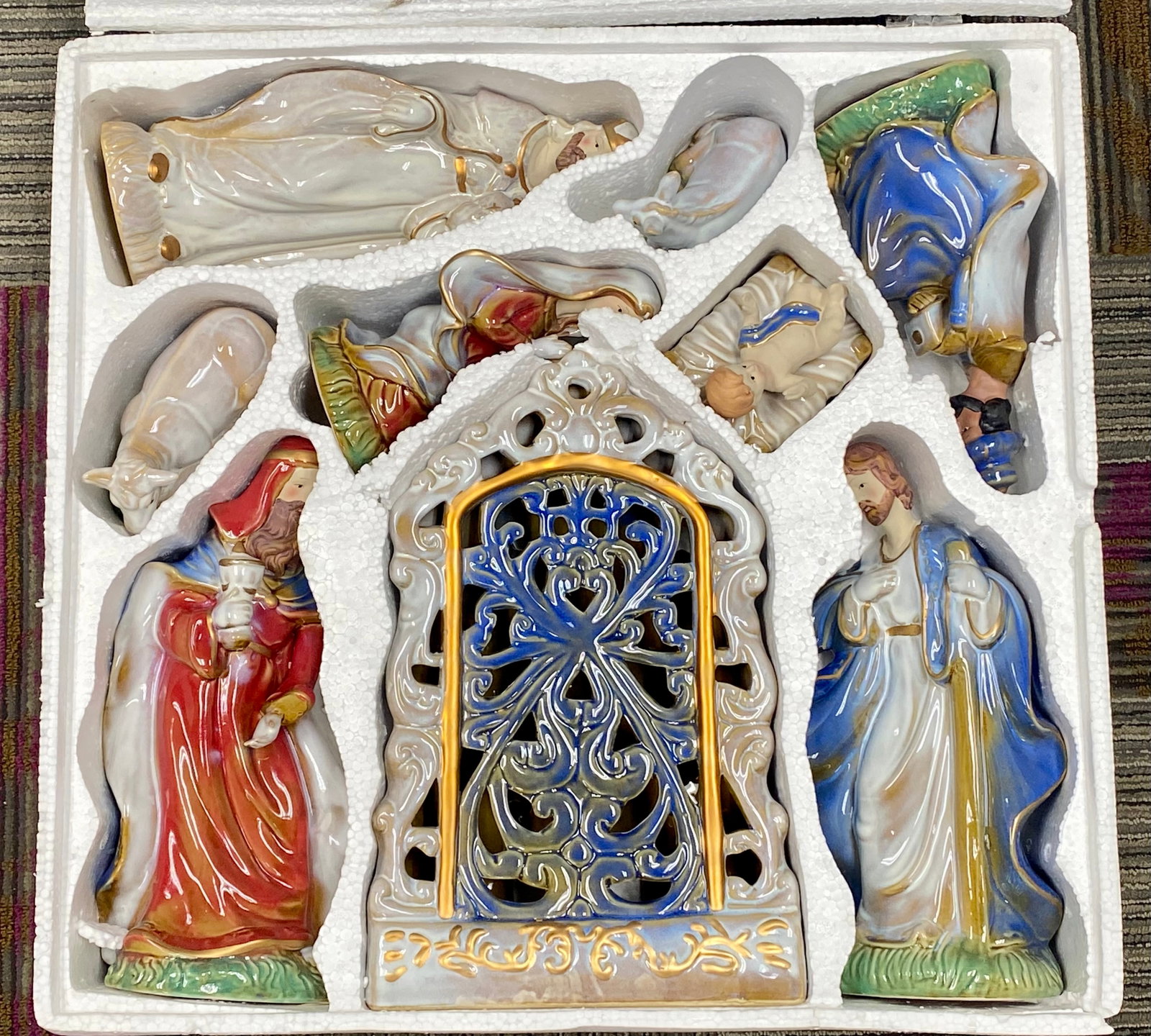 Kirkland's Classic Elements Nativity Set - 9