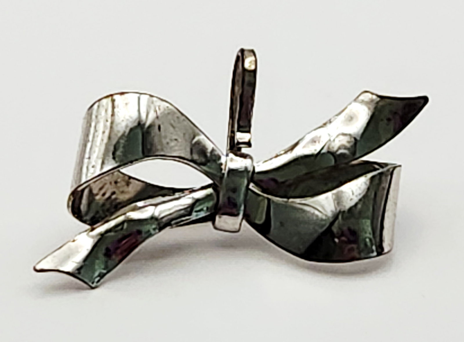 Uncas Sterling Bow Brooch-Pendant 3.6 Grams (1 of 5)