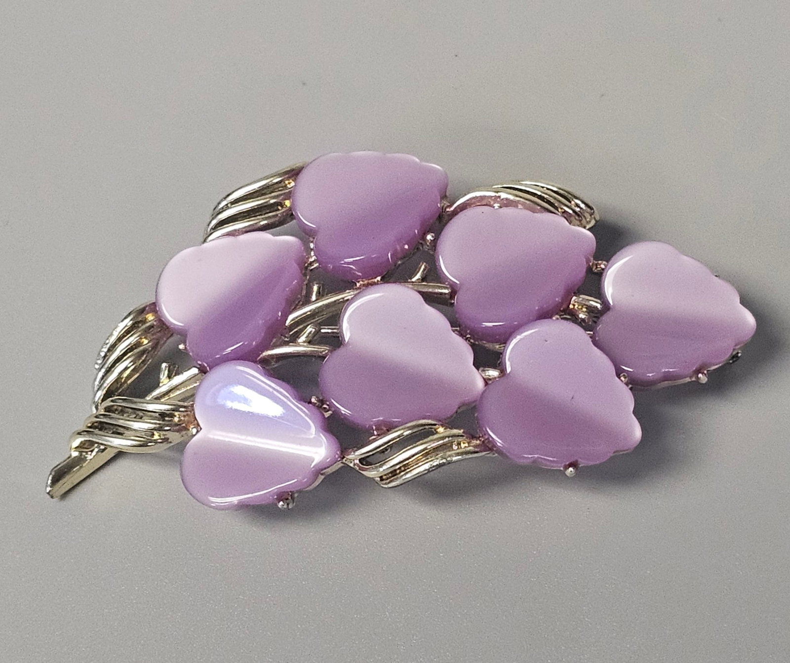 Coro Lavender Moonglow Leaf Brooch - 4
