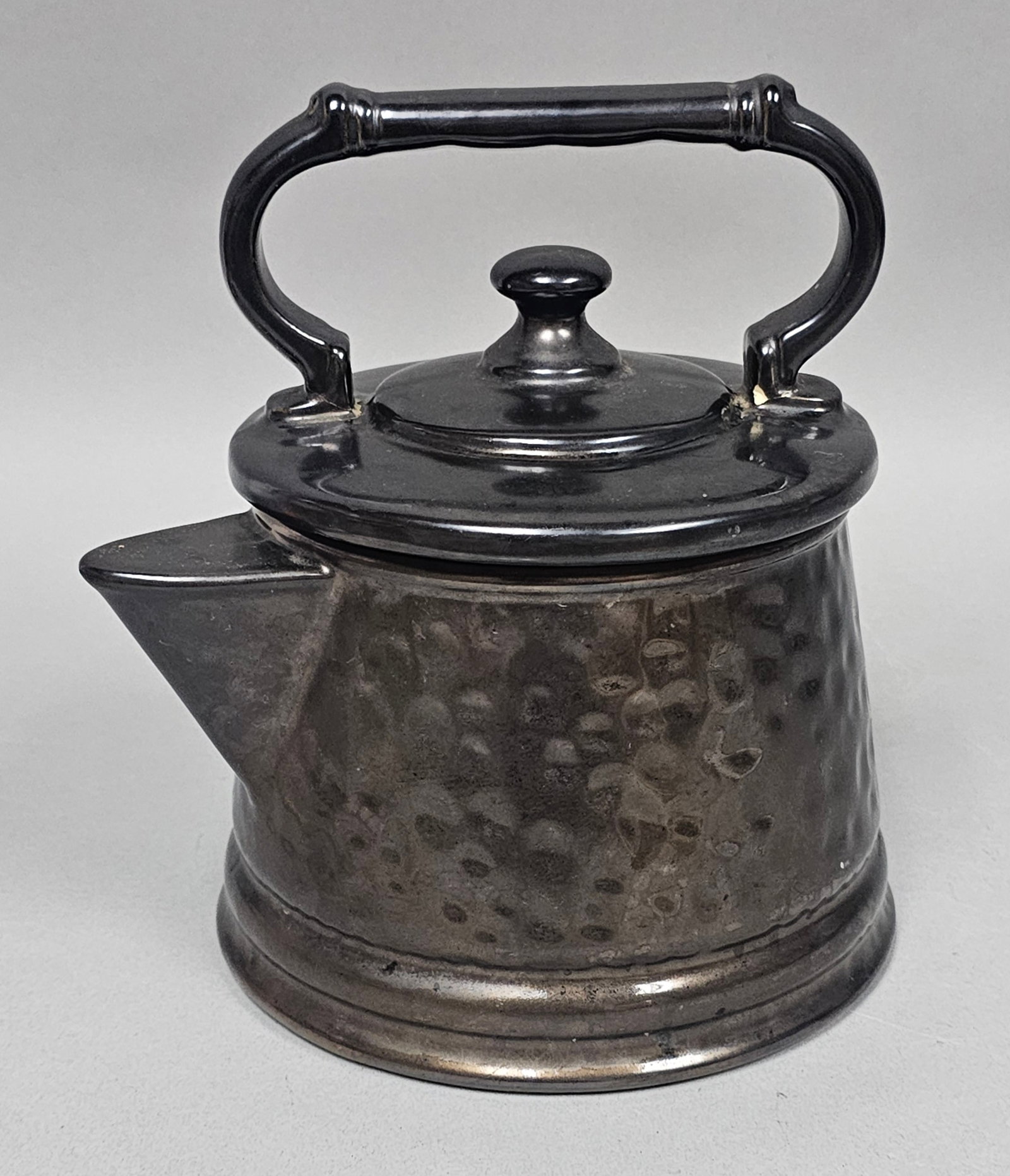McCoy Hammered Ceramic Cookie Kettle (1 of 7)