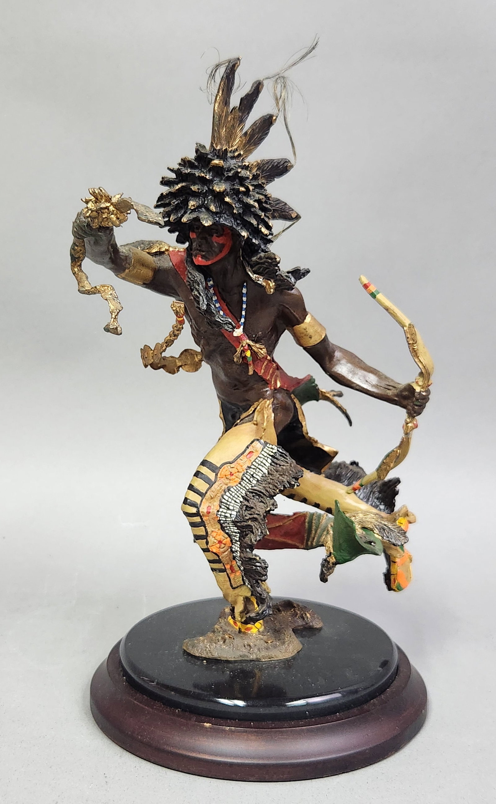 R.J. Murphy Spirit of the Raven: R. J. Murphy for Franklin Mint polychrome sculpture titled Spirit of the Raven. Height: 11.5" Excellent condition with no visible chips, cracks, or repairs. Minor surface dust and stray fibers are
